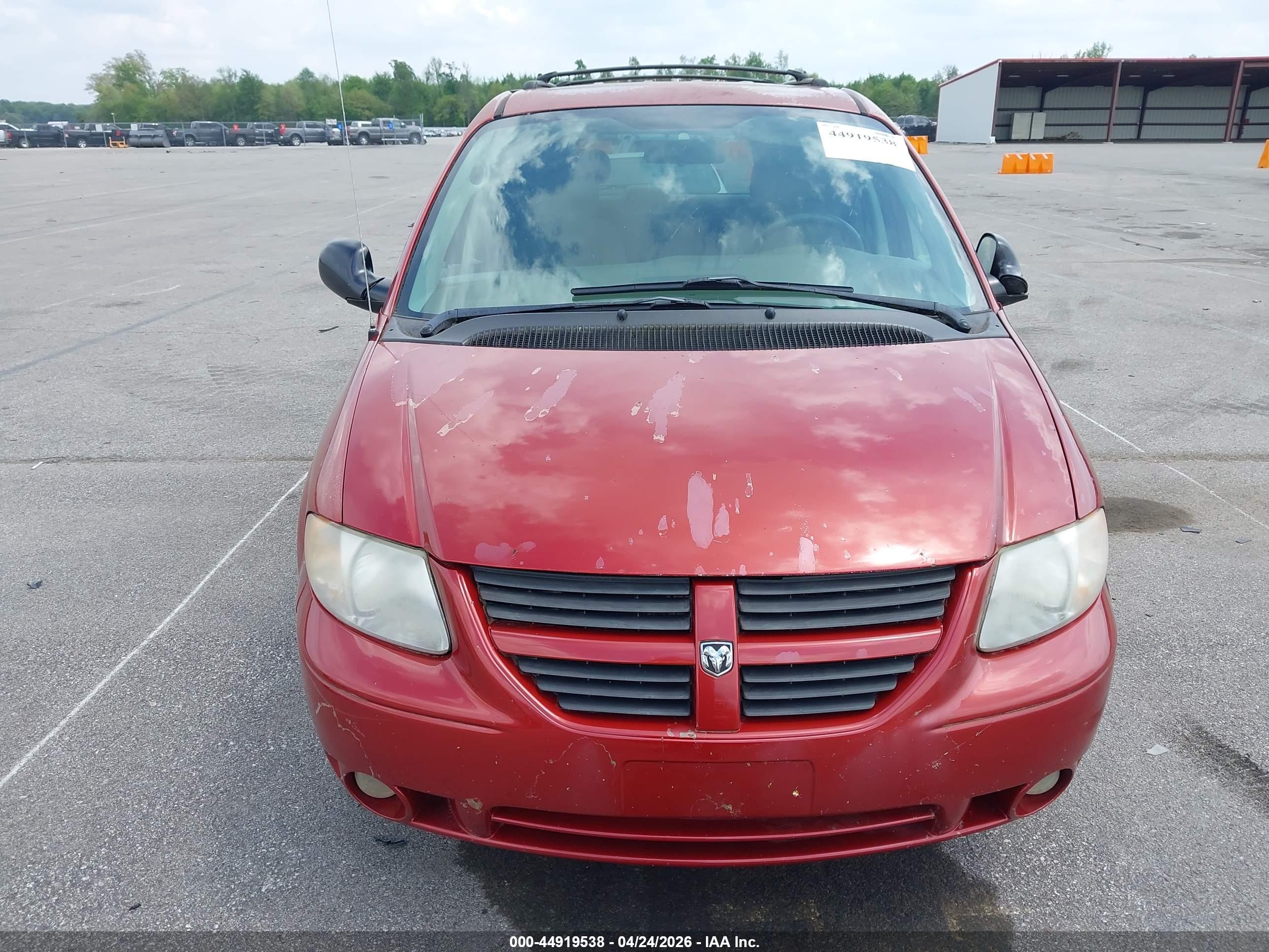 DODGE GRAND image 6