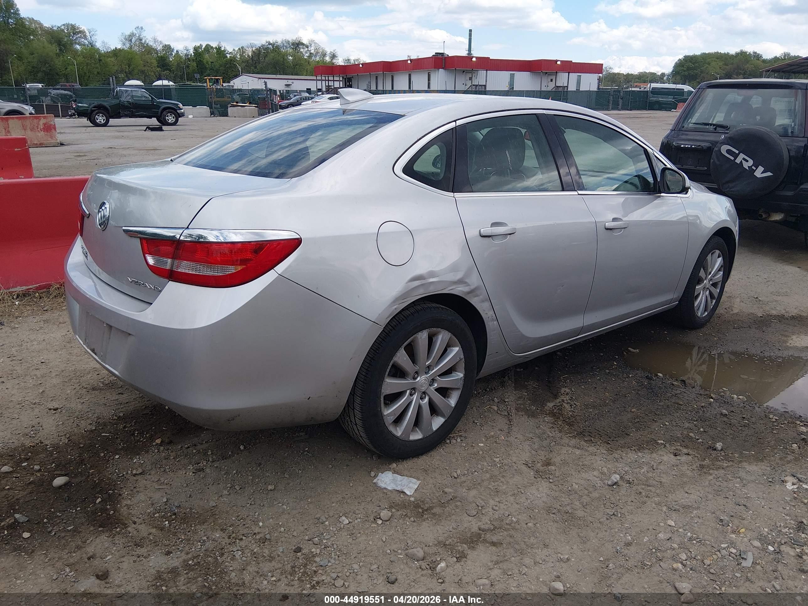 BUICK VERANO image 4