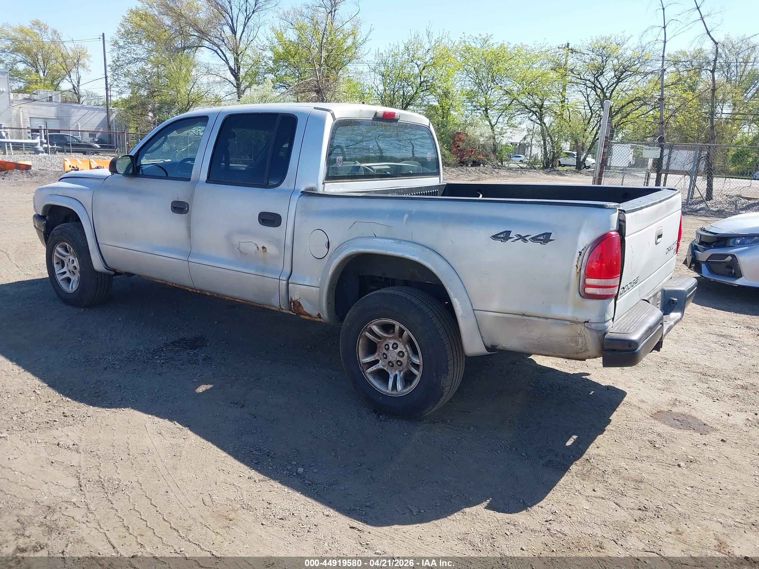 DODGE DAKOTA image 3