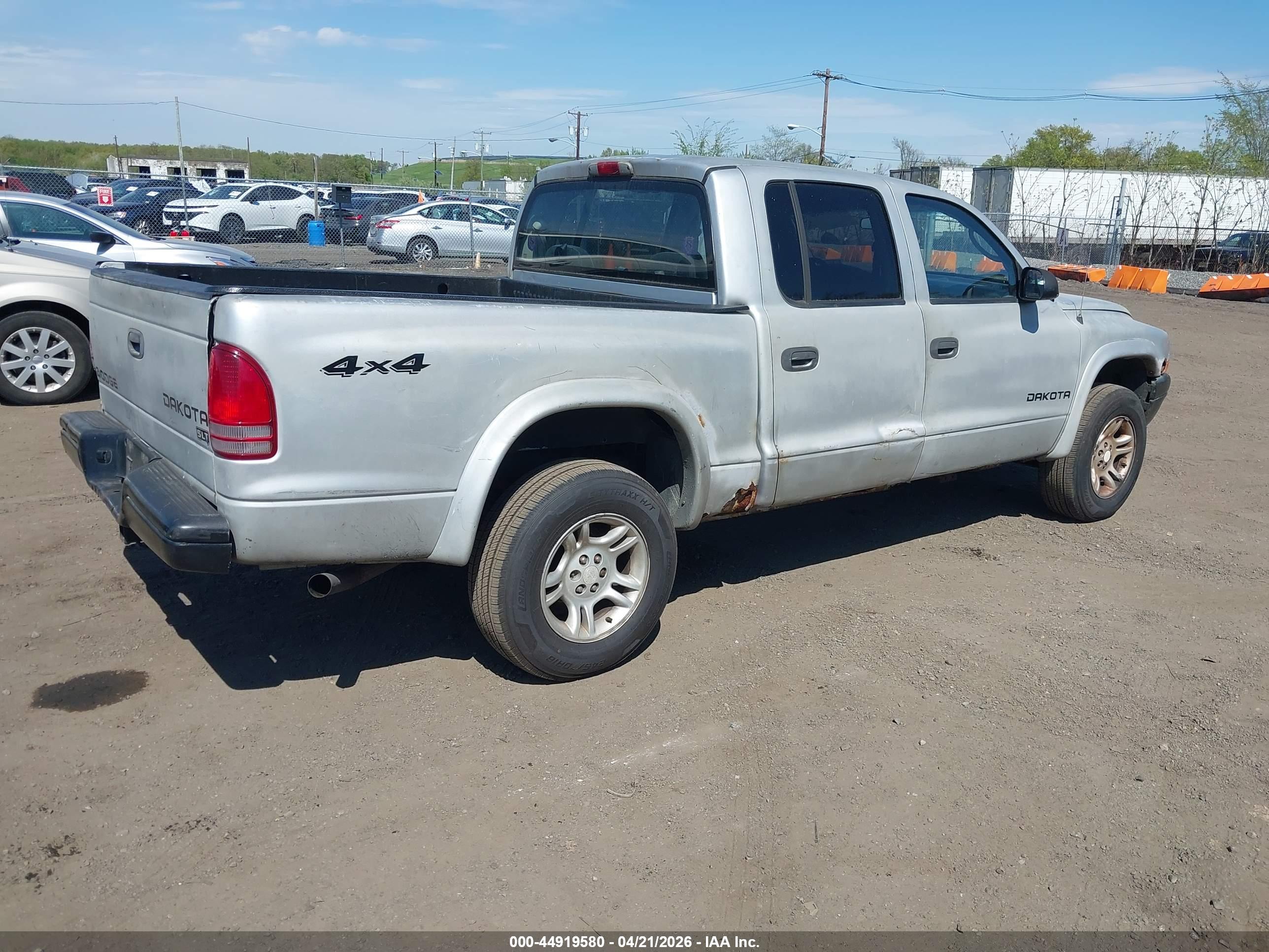DODGE DAKOTA image 4