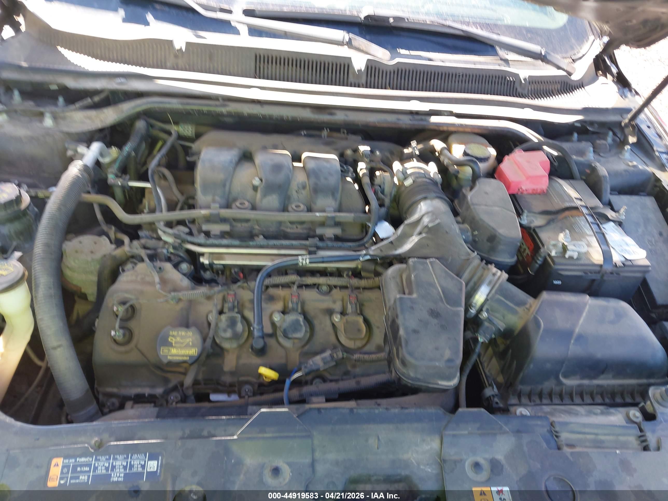 FORD TAURUS image 10