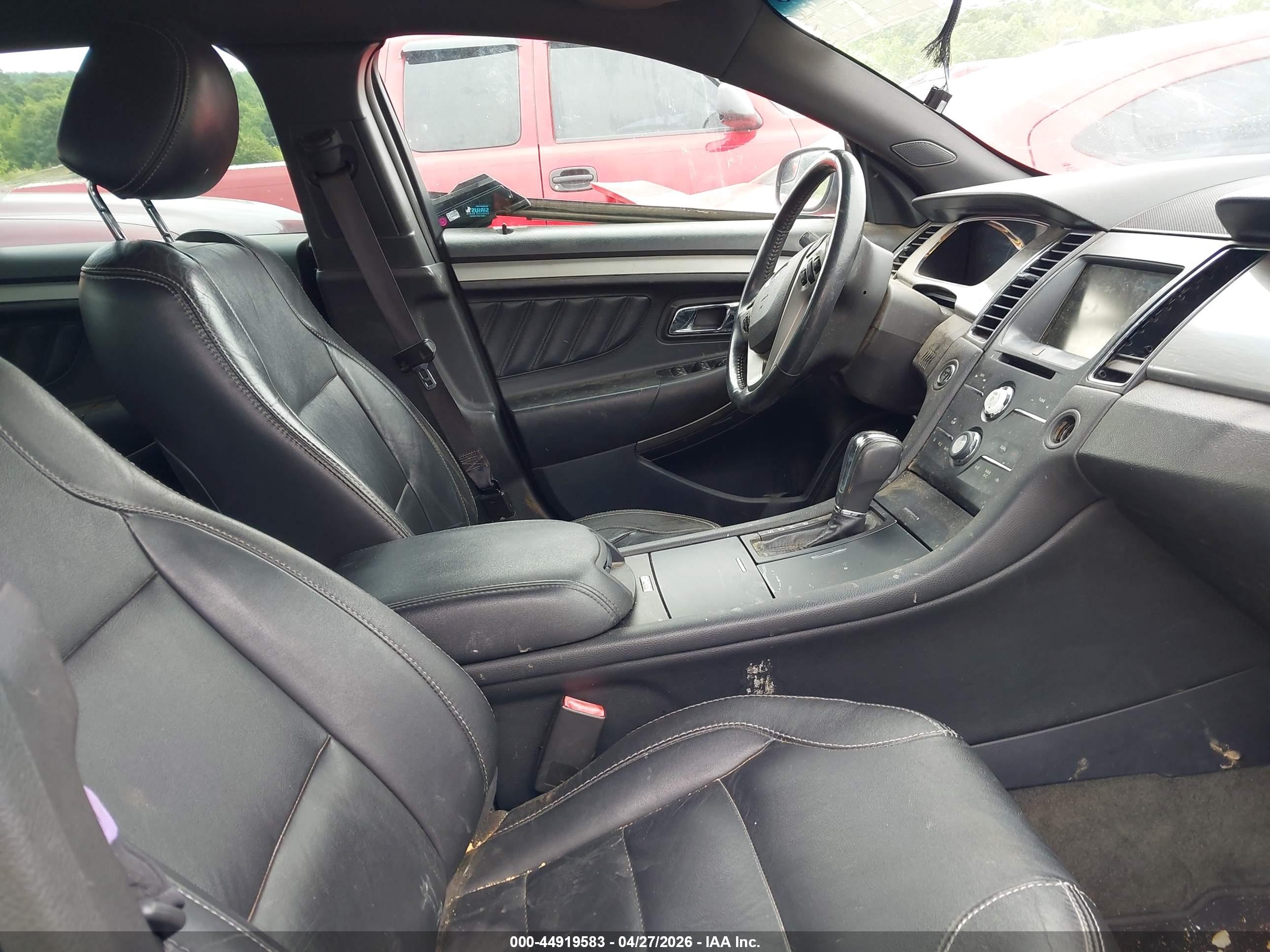 FORD TAURUS image 5
