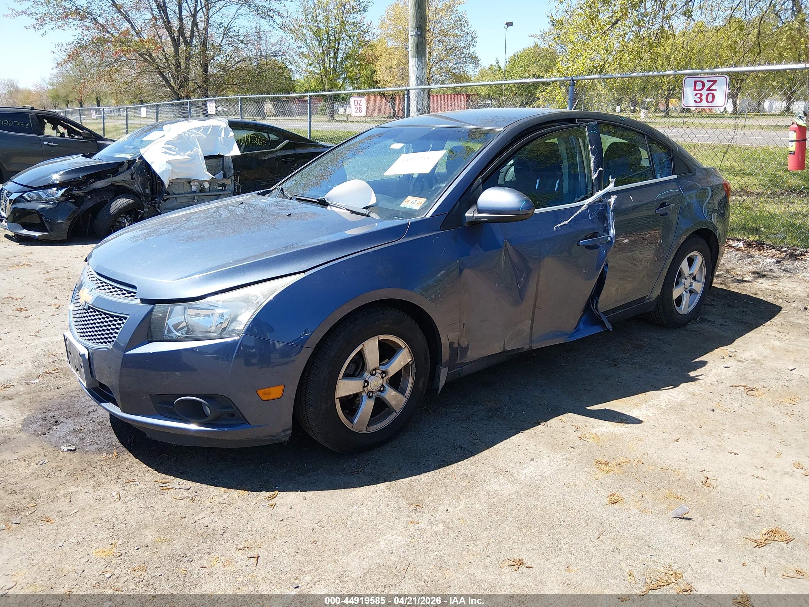 CHEVROLET CRUZE image 2