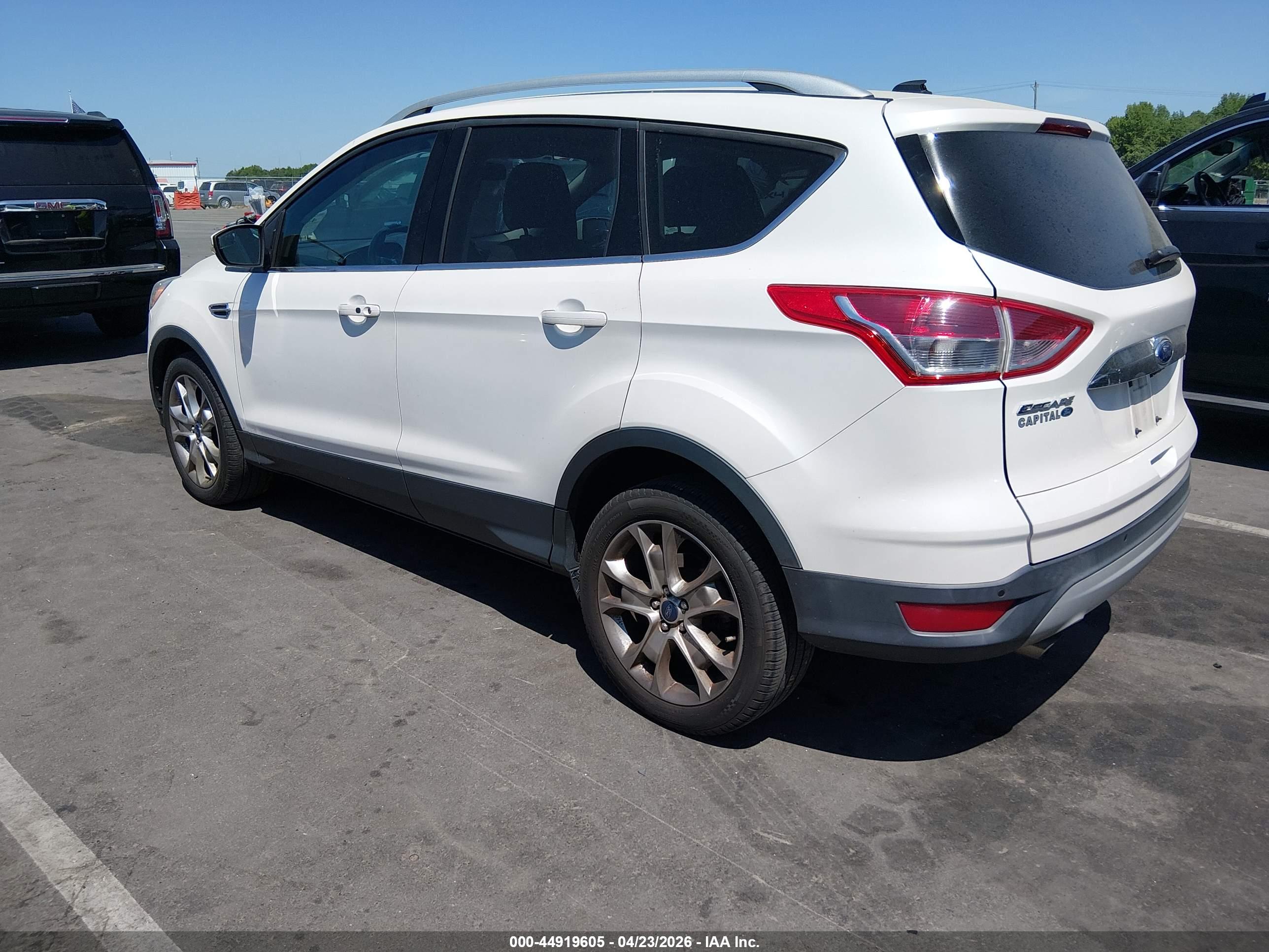 FORD ESCAPE image 3