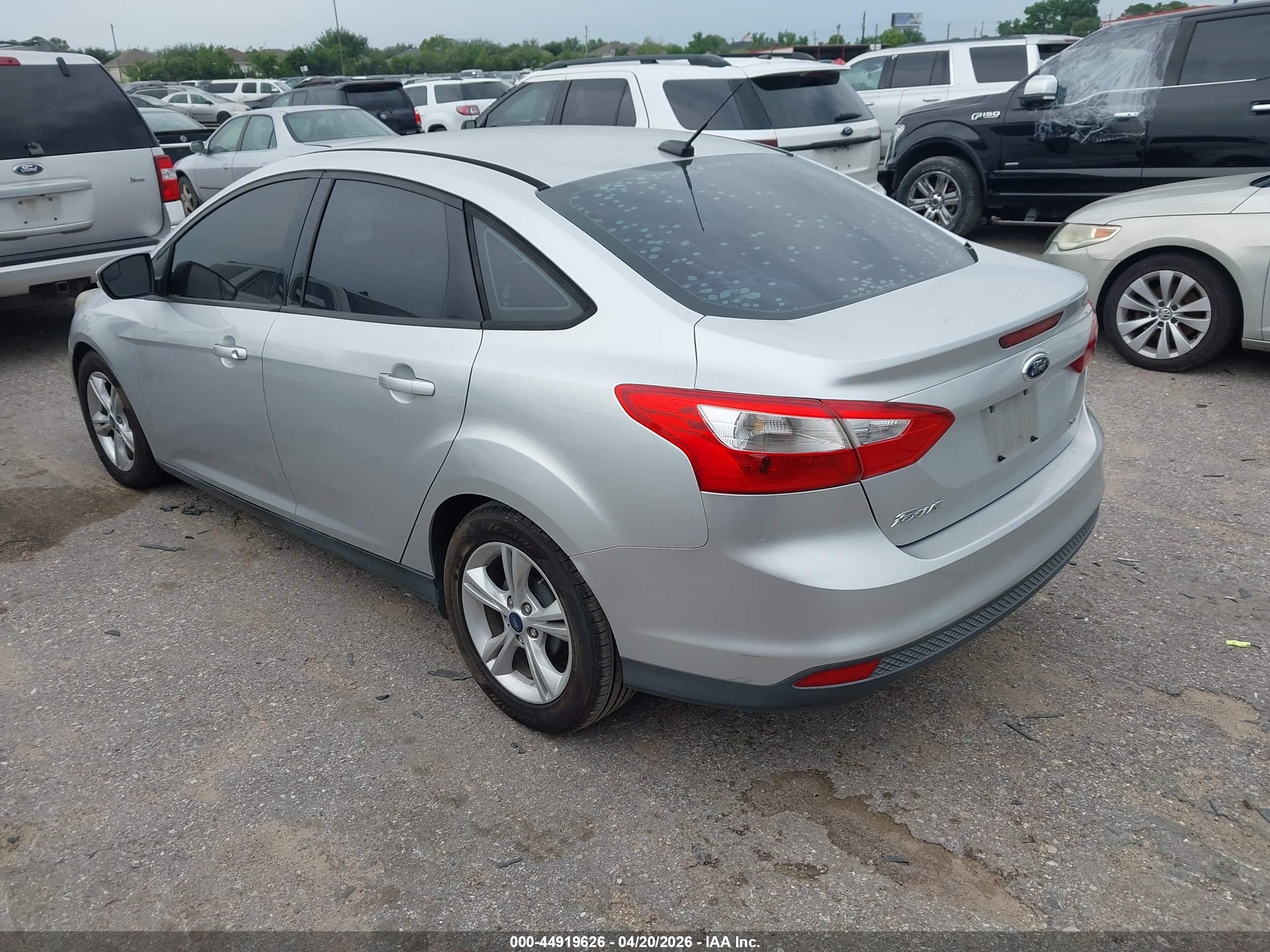 FORD FOCUS image 3