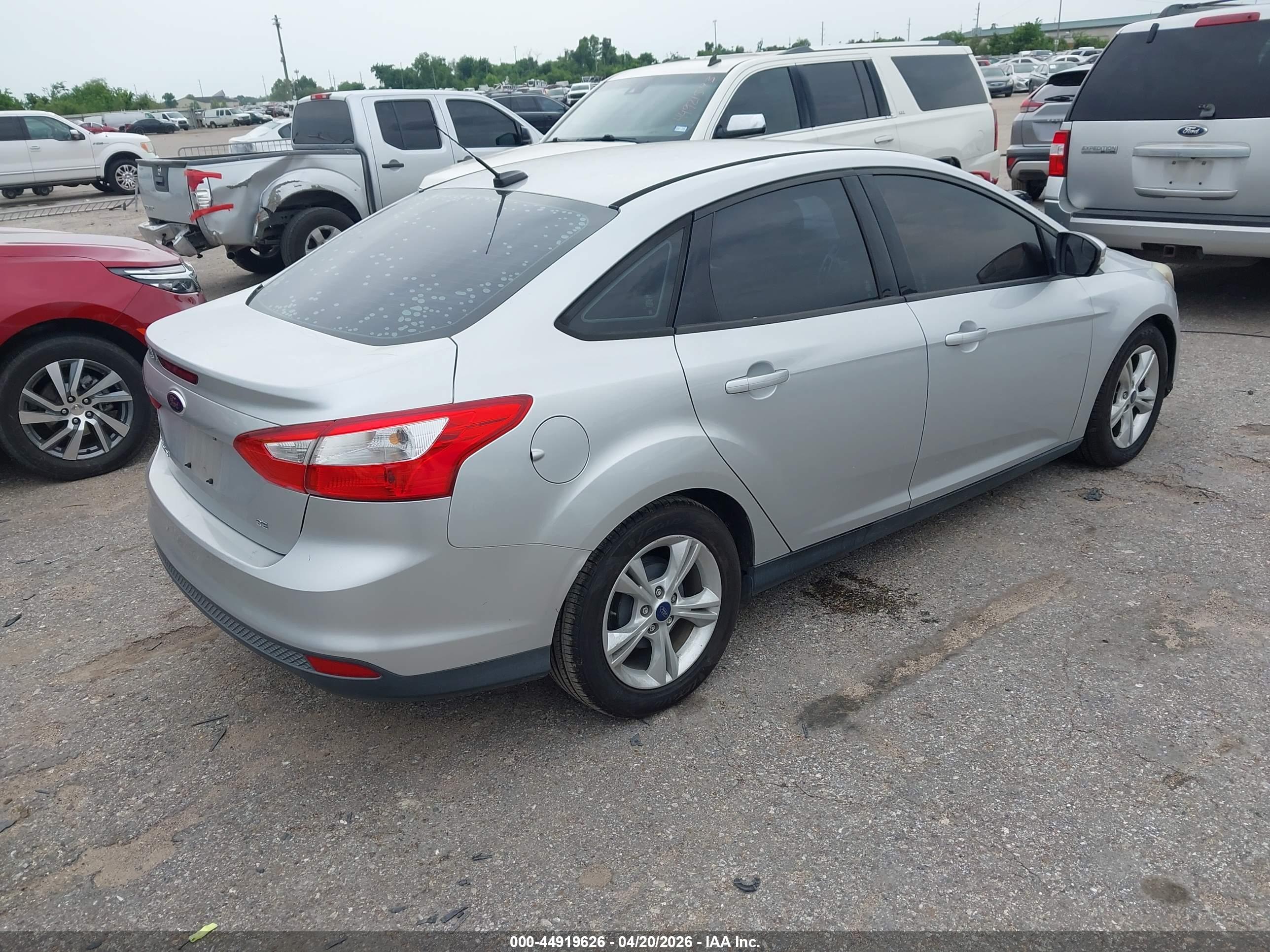 FORD FOCUS image 4
