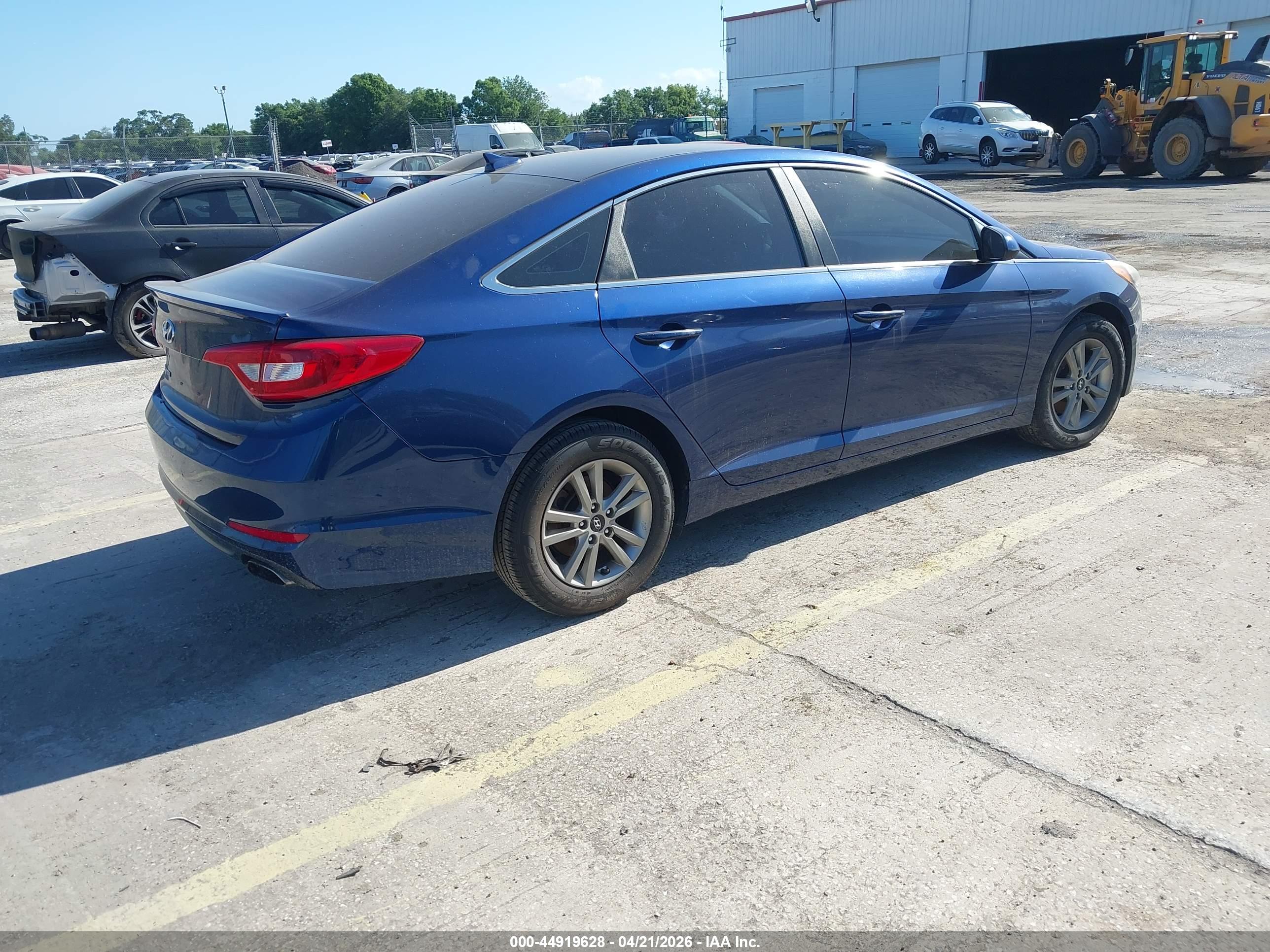 HYUNDAI SONATA image 4
