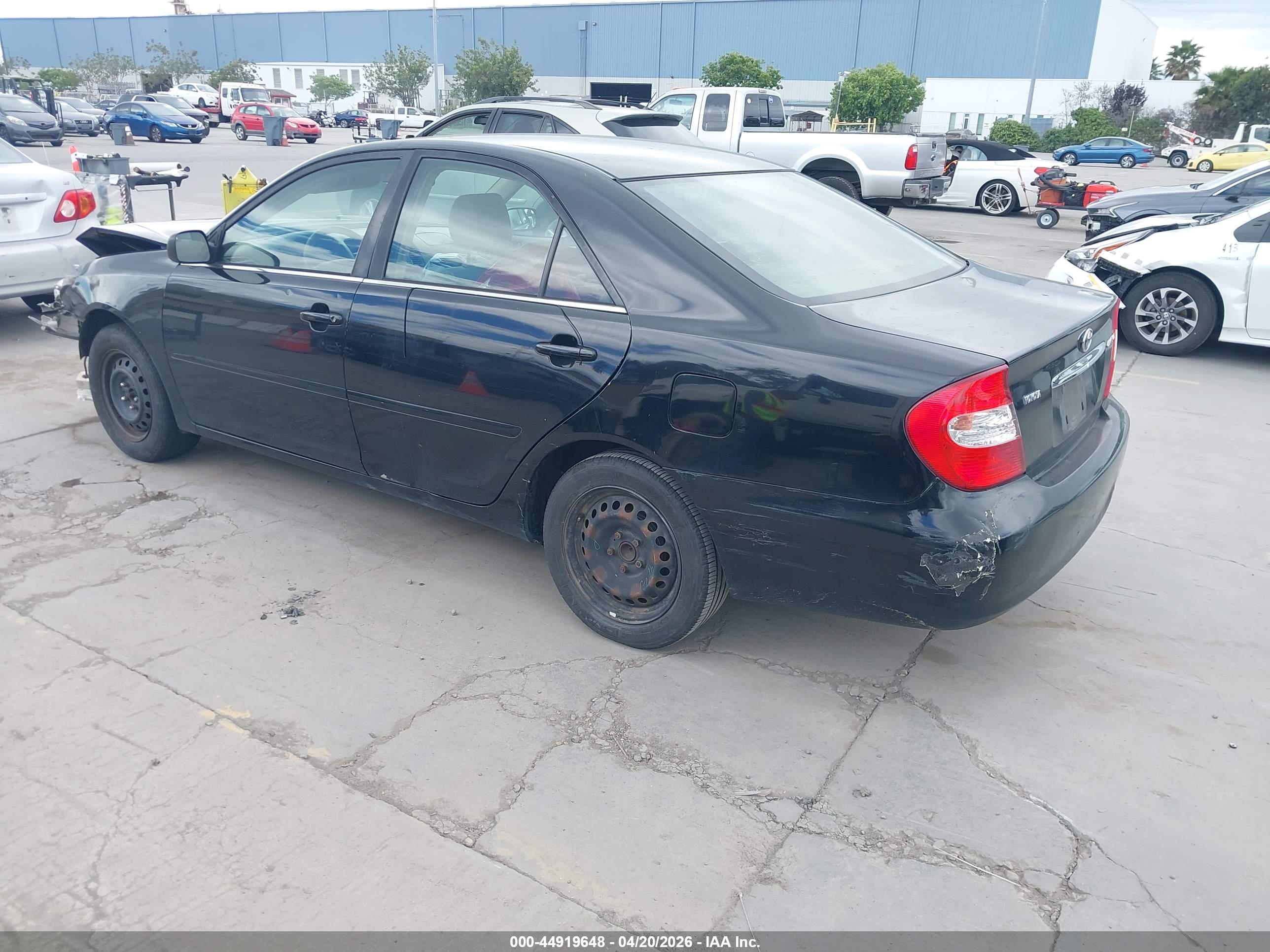 TOYOTA CAMRY image 3