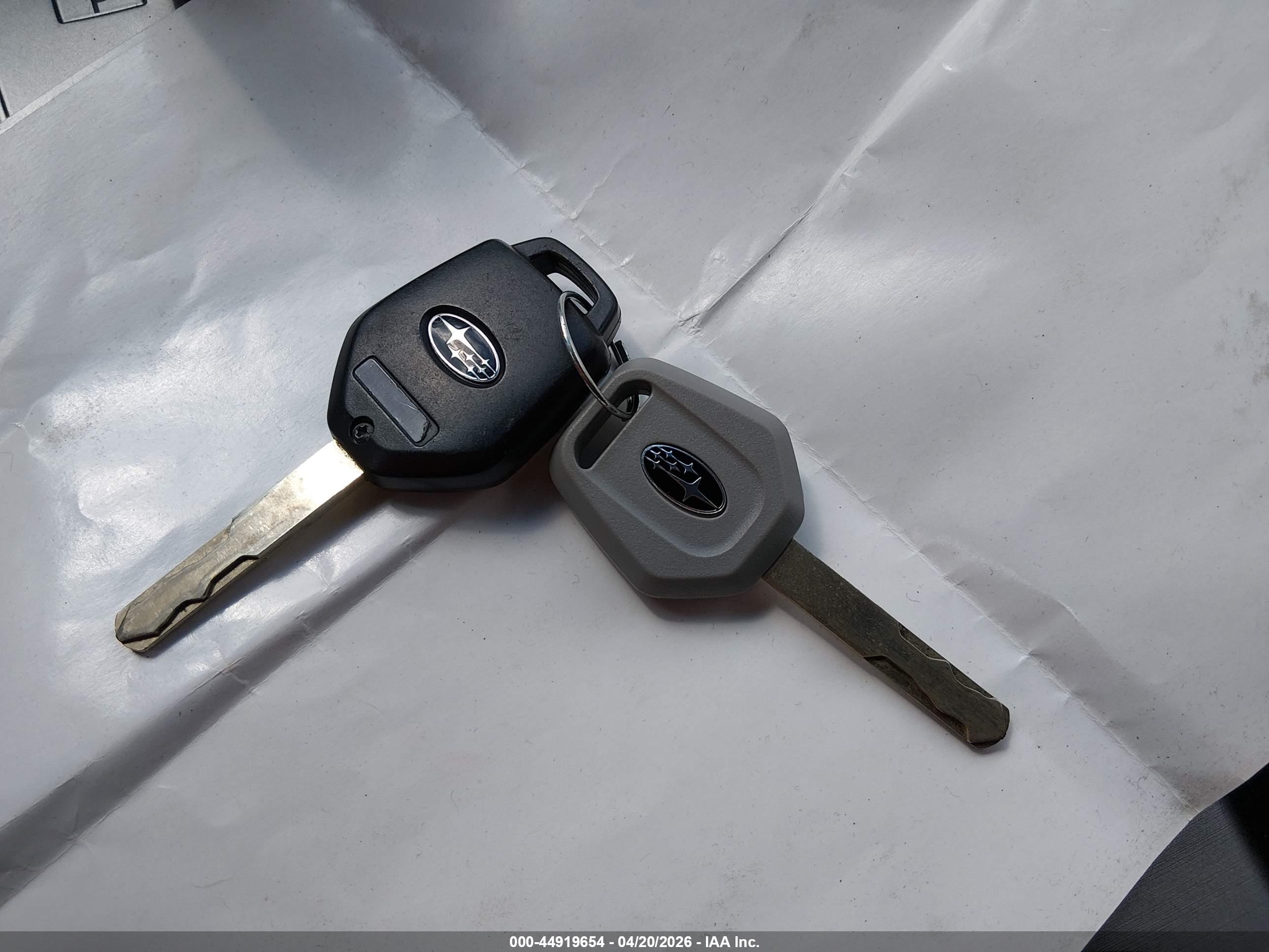 SUBARU OUTBACK image 11