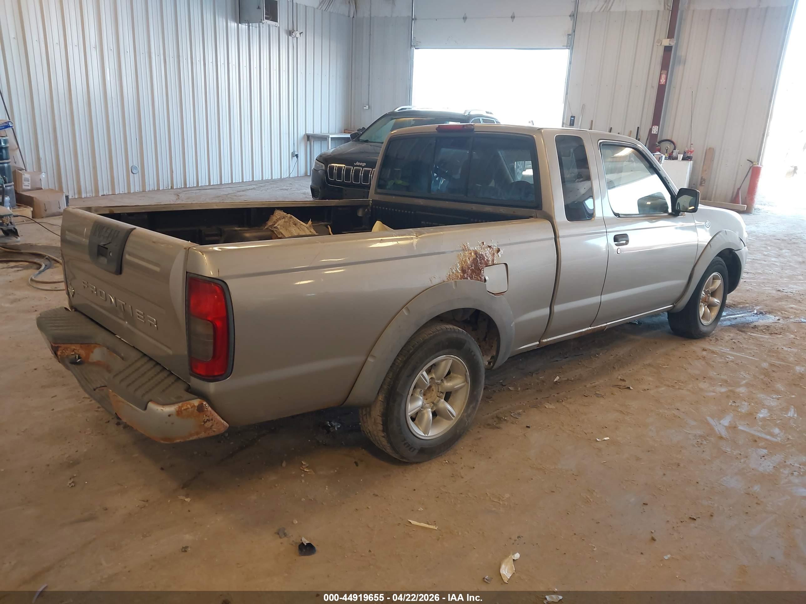 NISSAN FRONTIER image 4