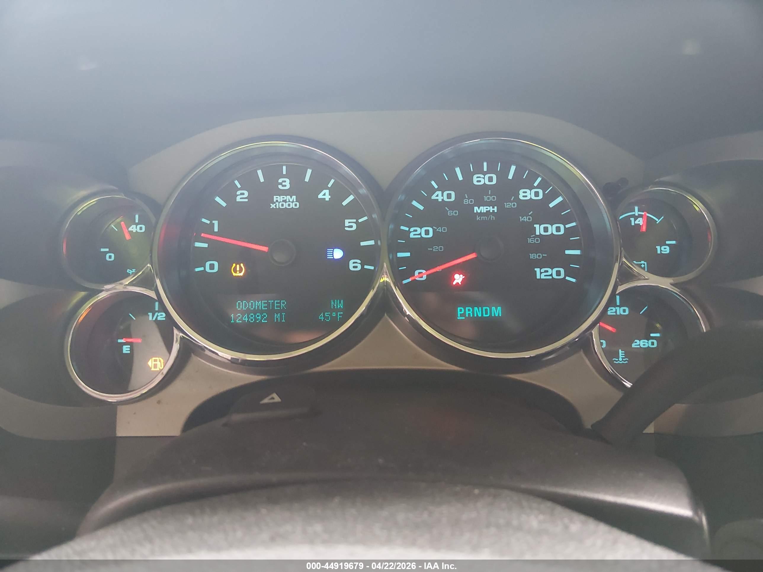 CHEVROLET SILVERADO image 7