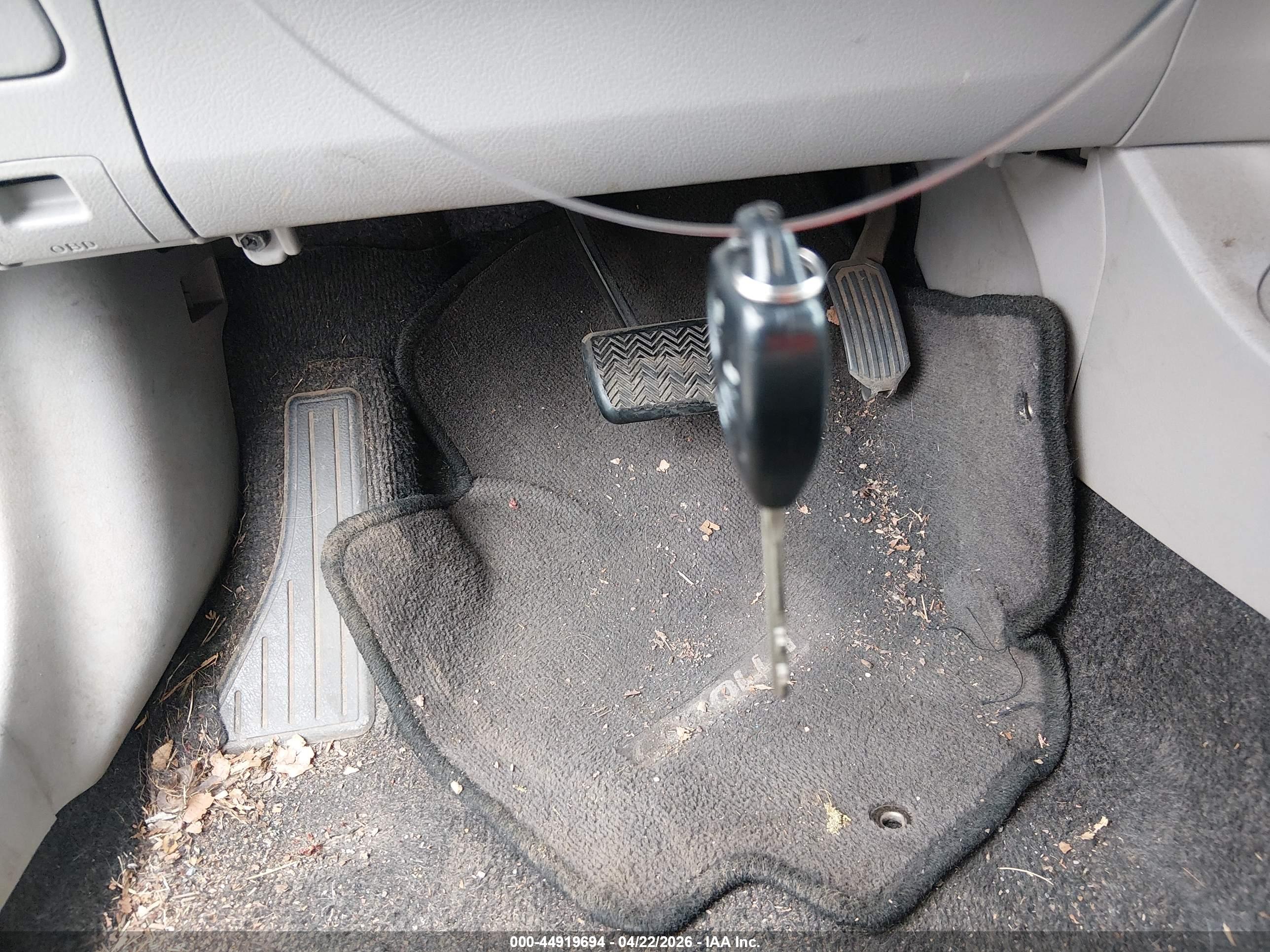TOYOTA COROLLA image 11