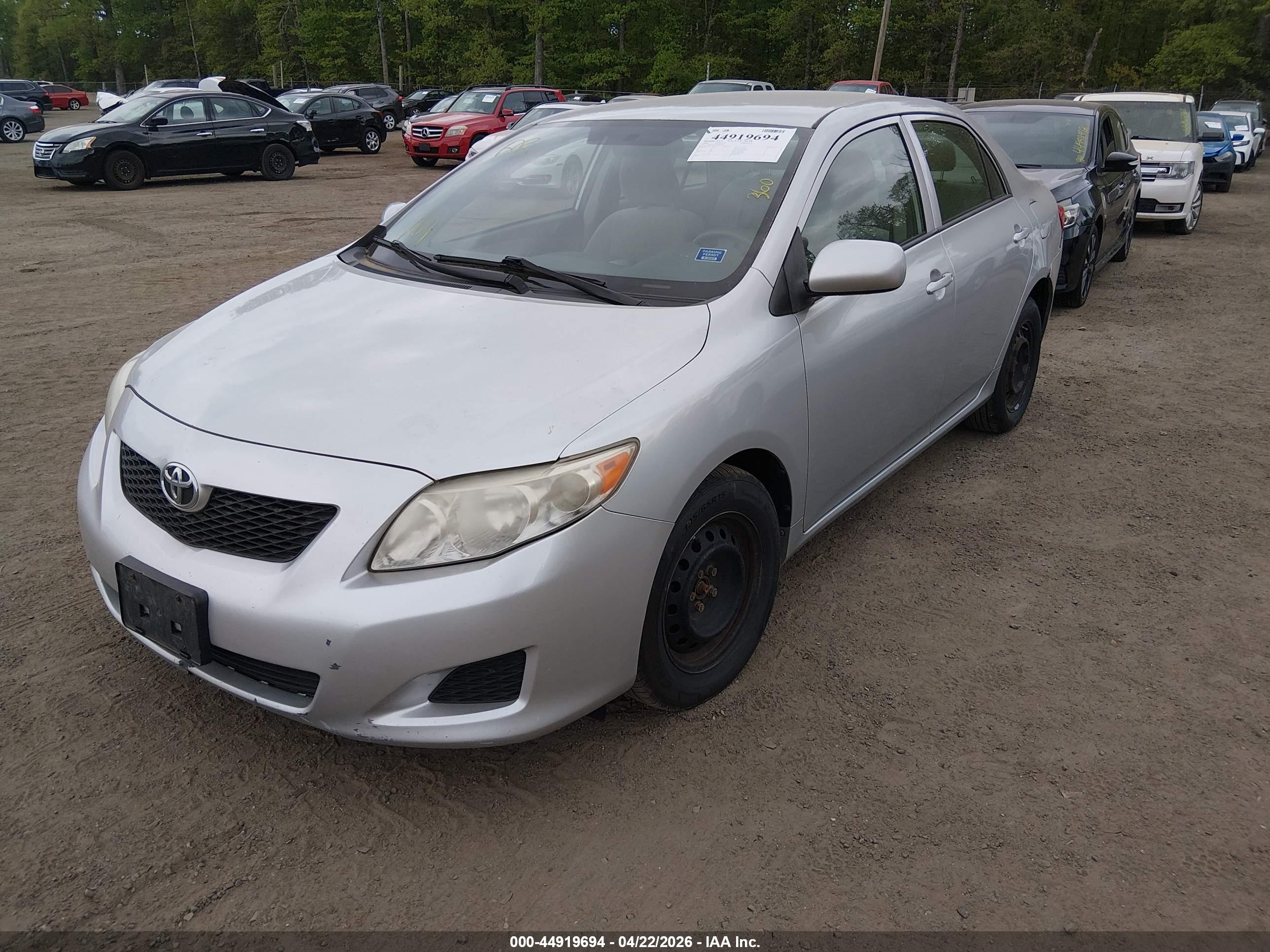 TOYOTA COROLLA image 2