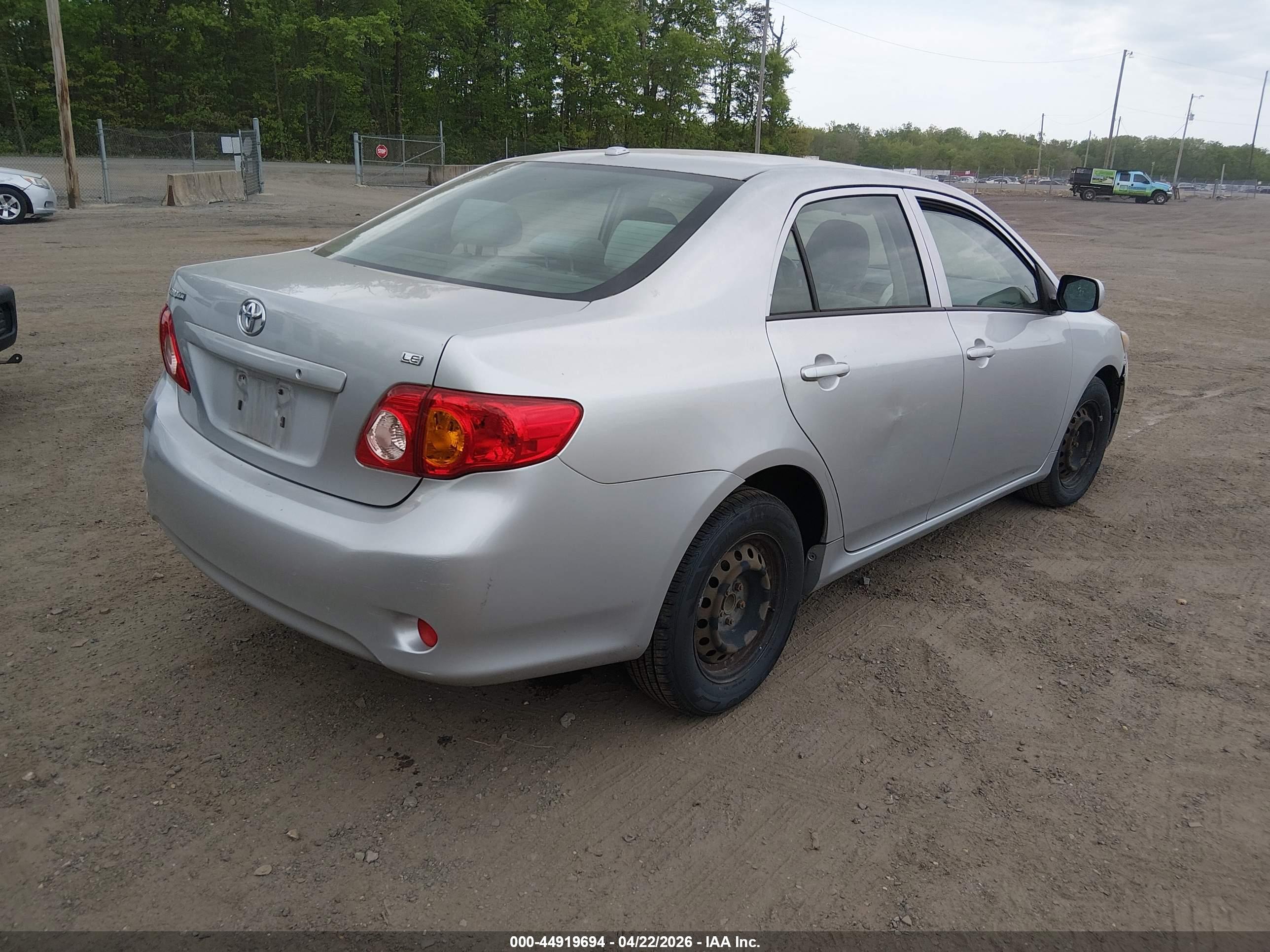 TOYOTA COROLLA image 4