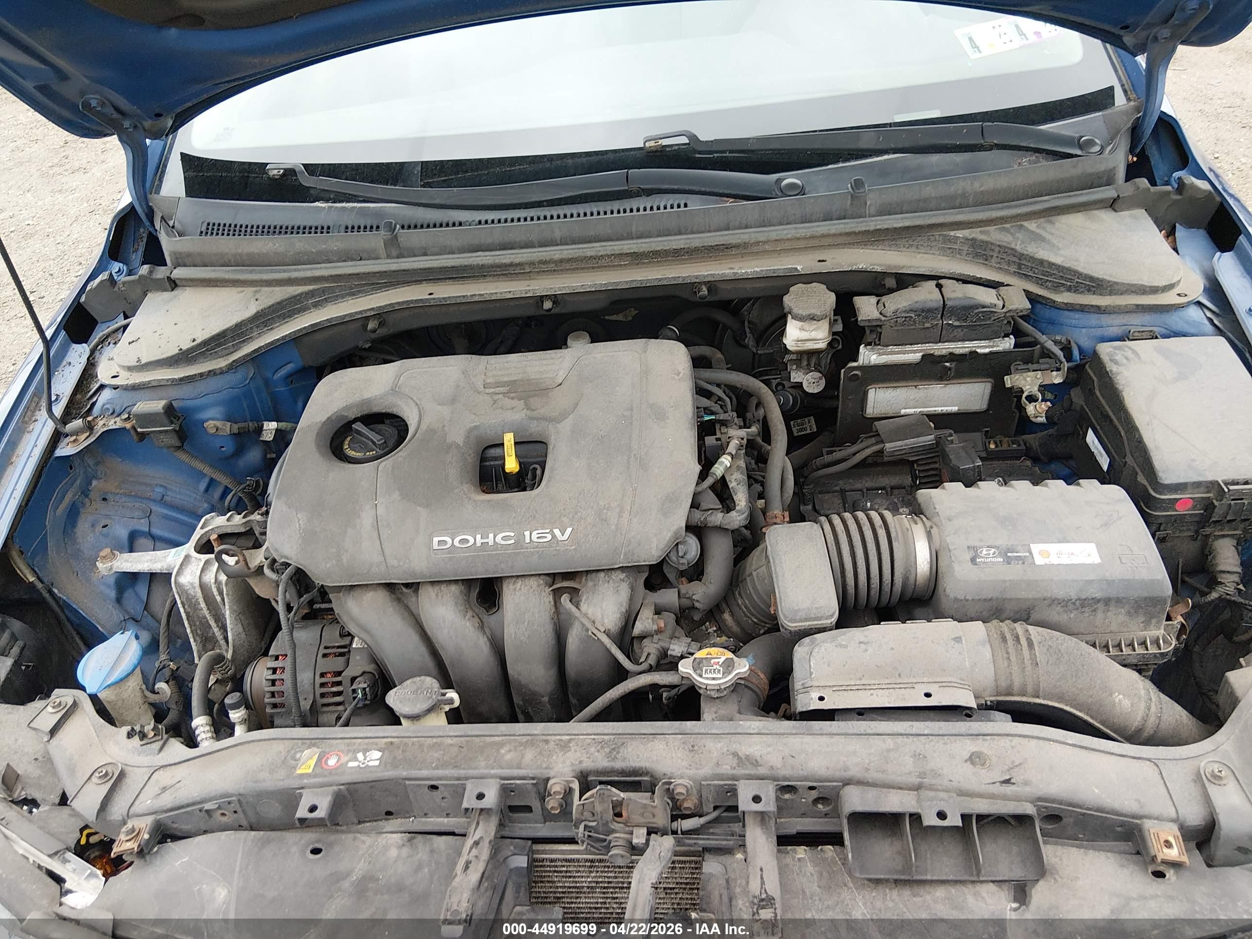 HYUNDAI ELANTRA image 10
