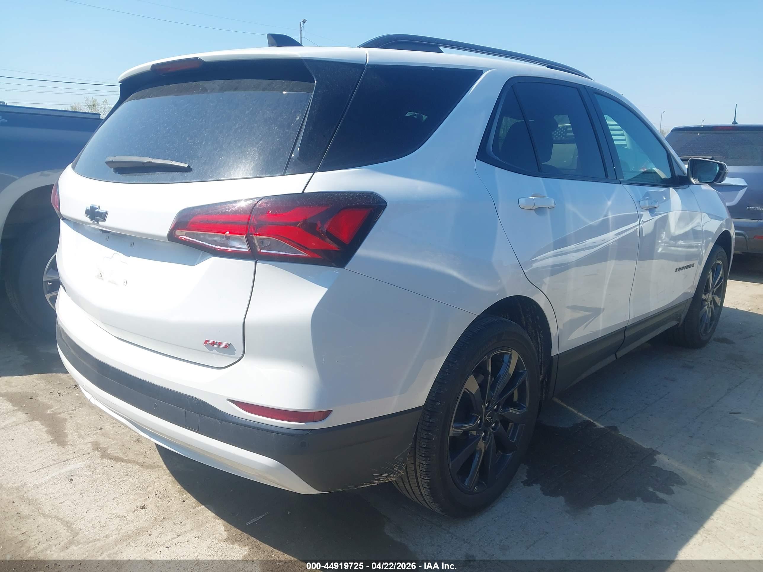 CHEVROLET EQUINOX image 4