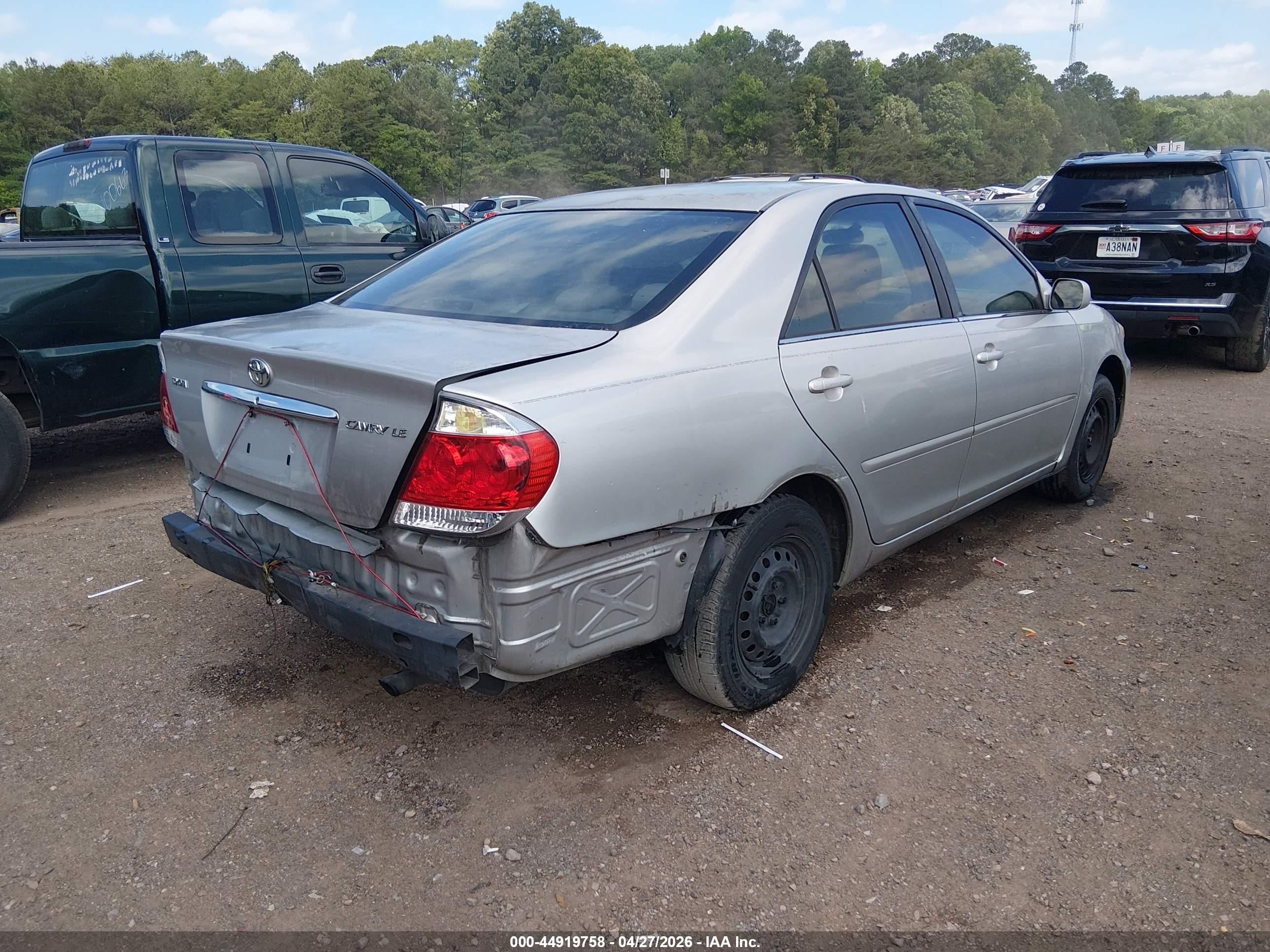 TOYOTA CAMRY image 4
