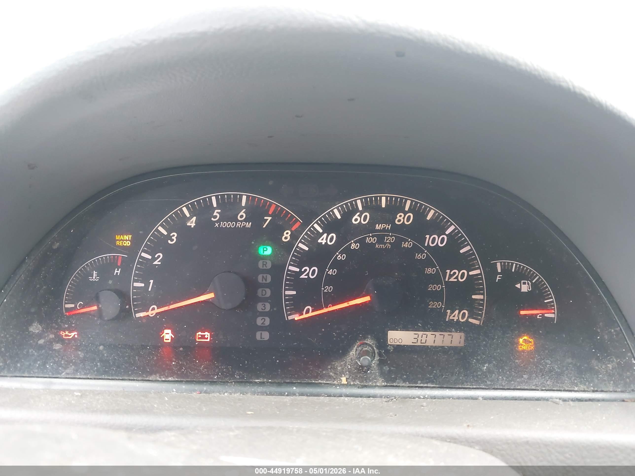 TOYOTA CAMRY image 7