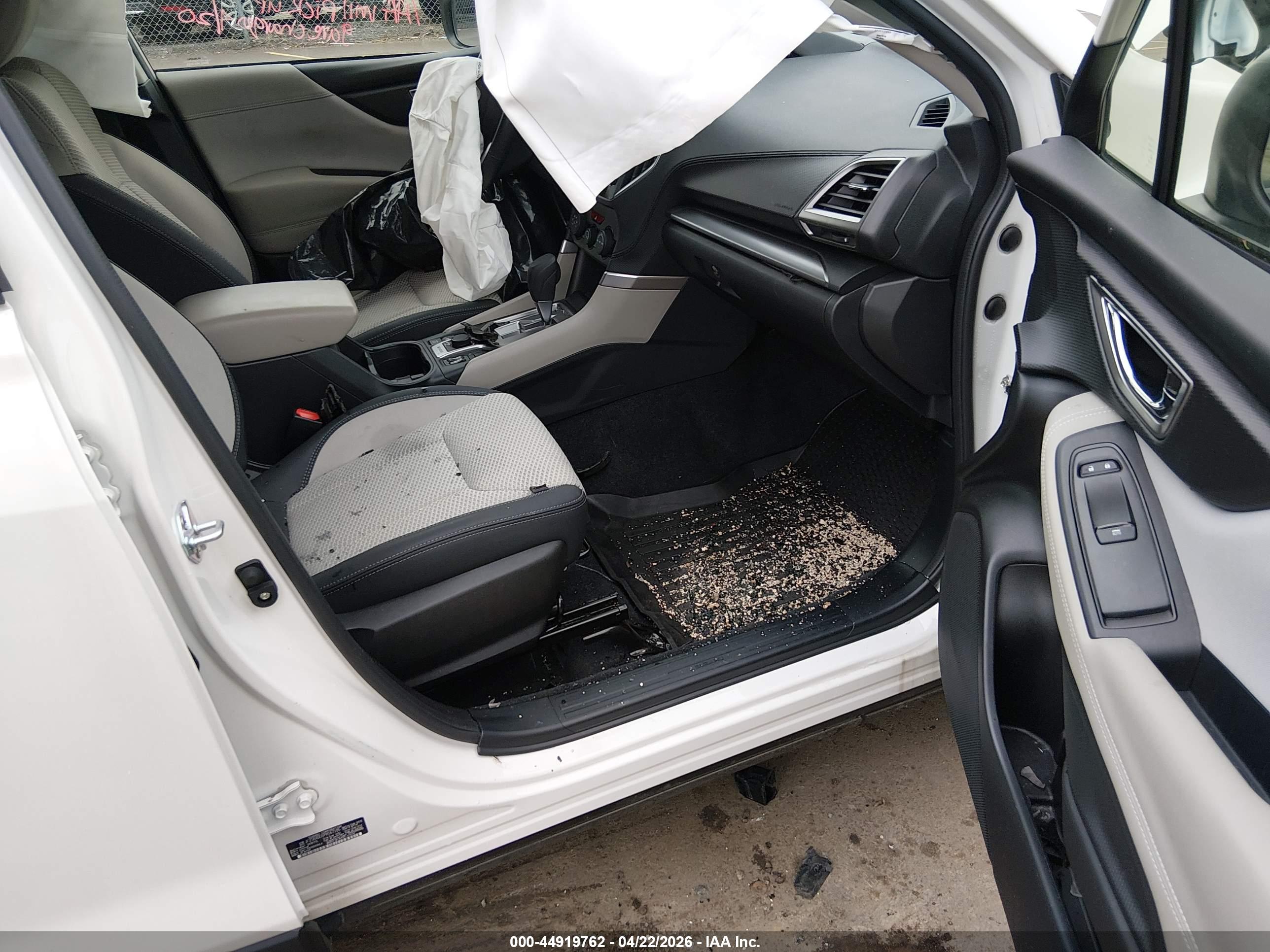 SUBARU FORESTER image 5