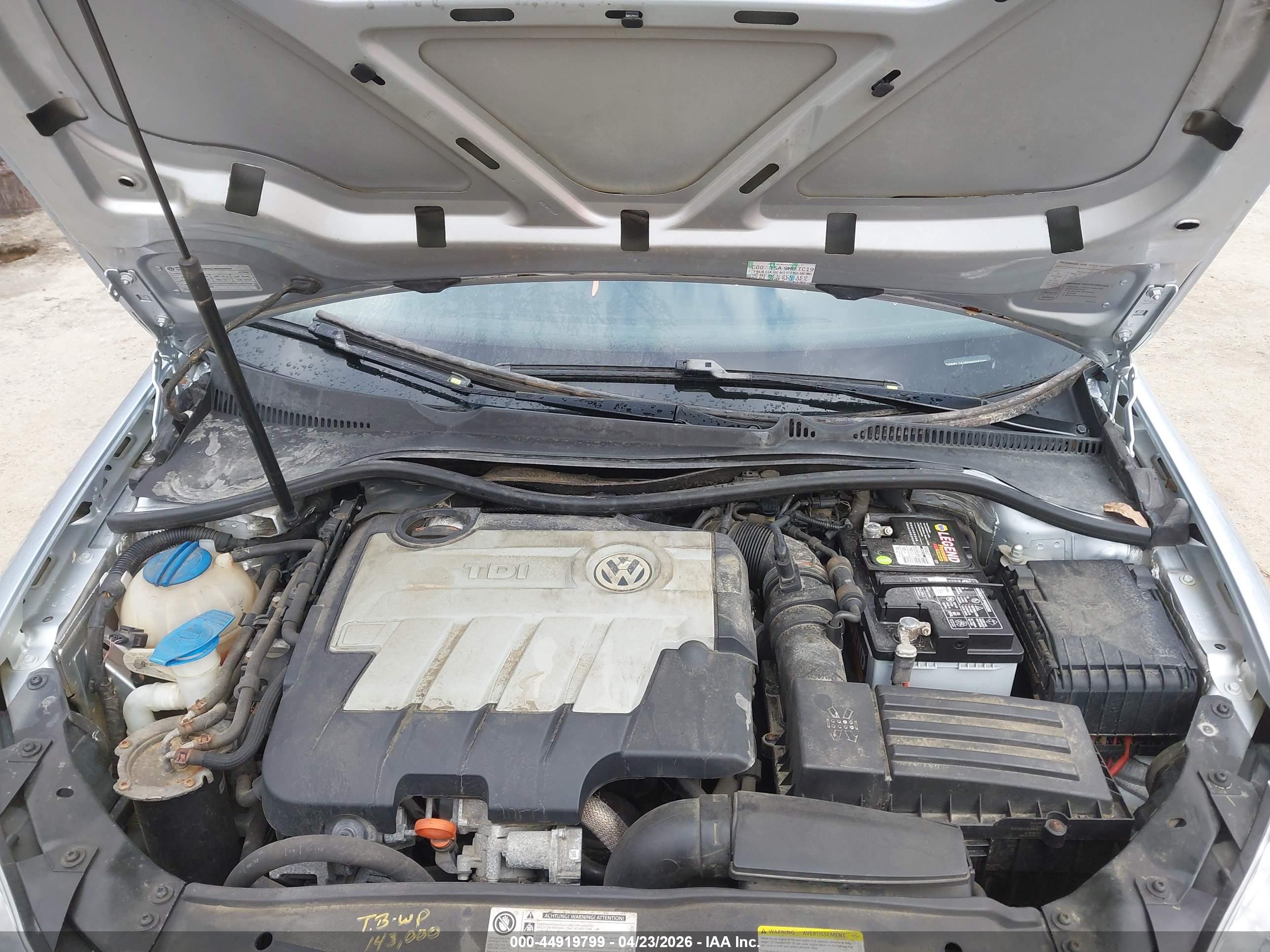VOLKSWAGEN JETTA image 10
