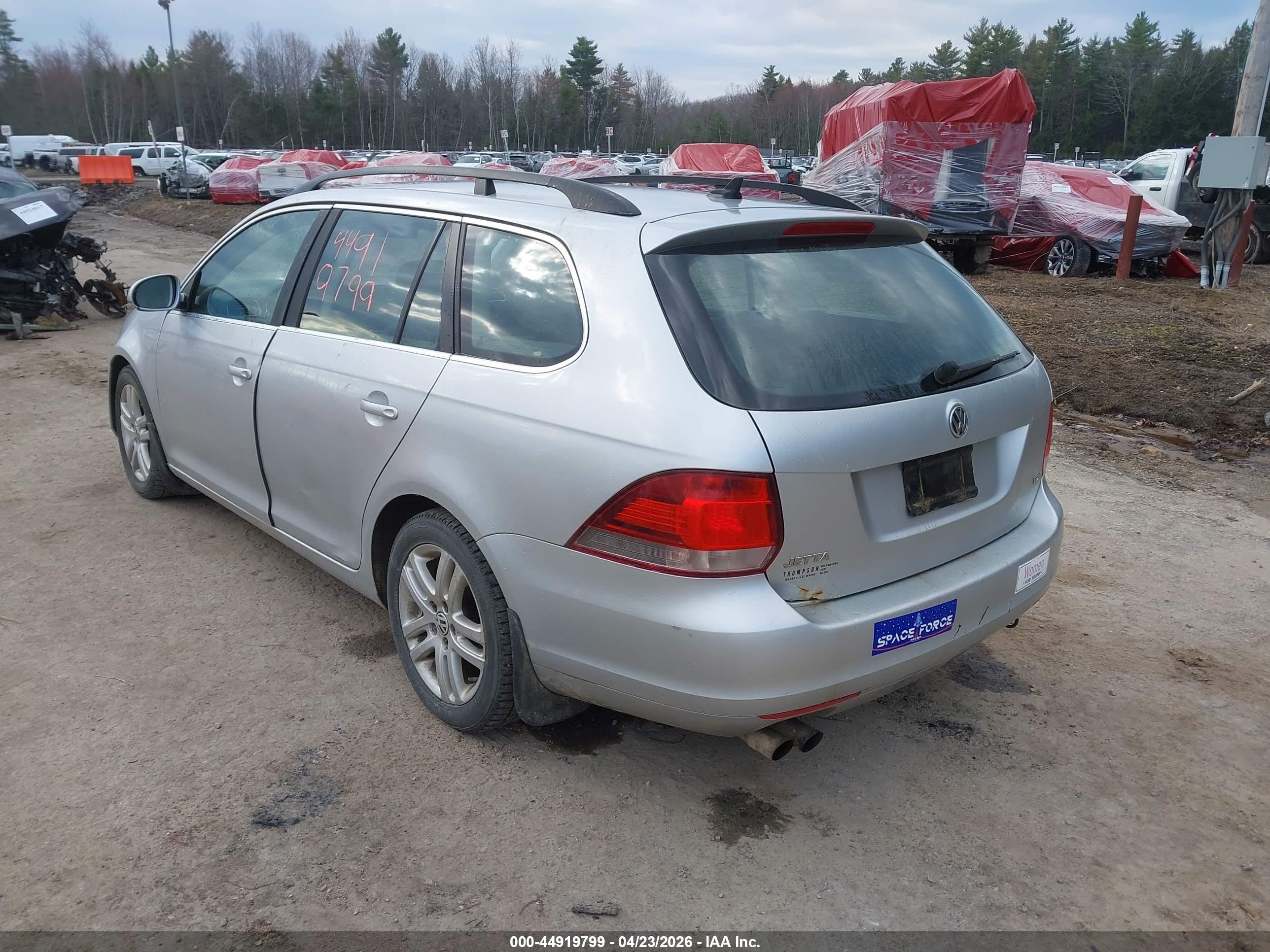 VOLKSWAGEN JETTA image 3
