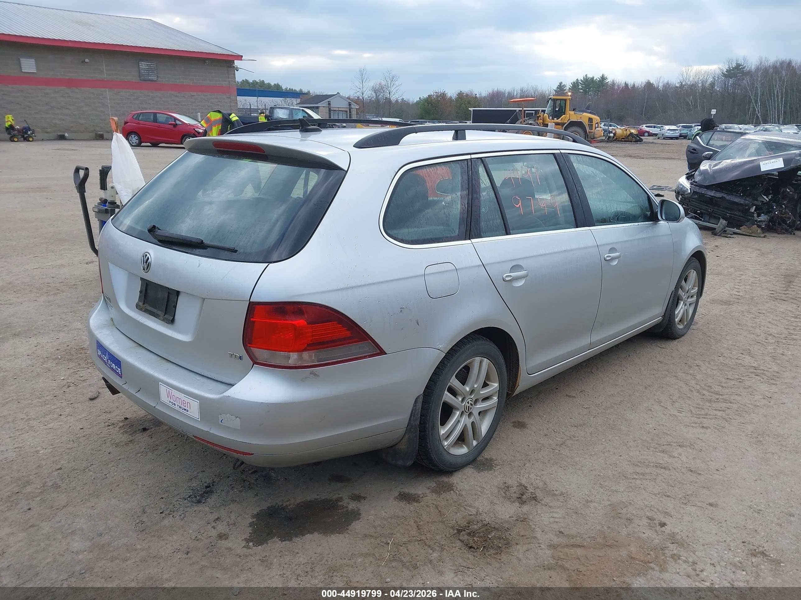 VOLKSWAGEN JETTA image 4