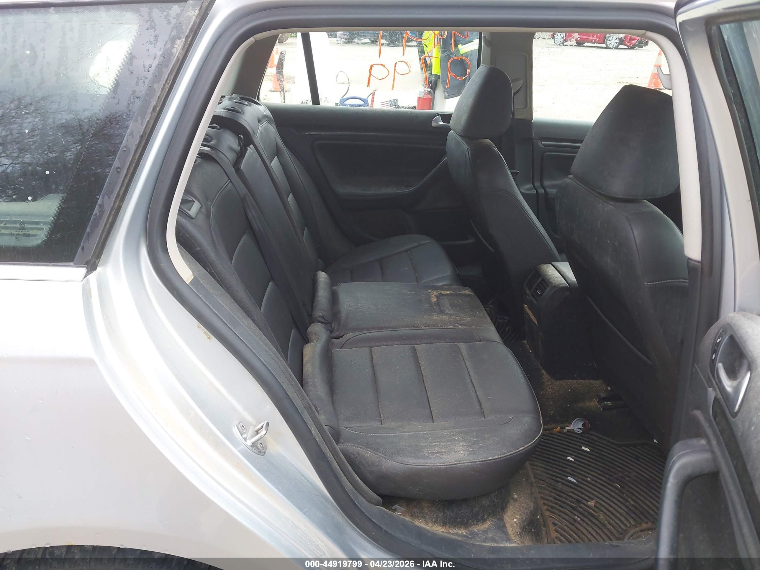 VOLKSWAGEN JETTA image 8