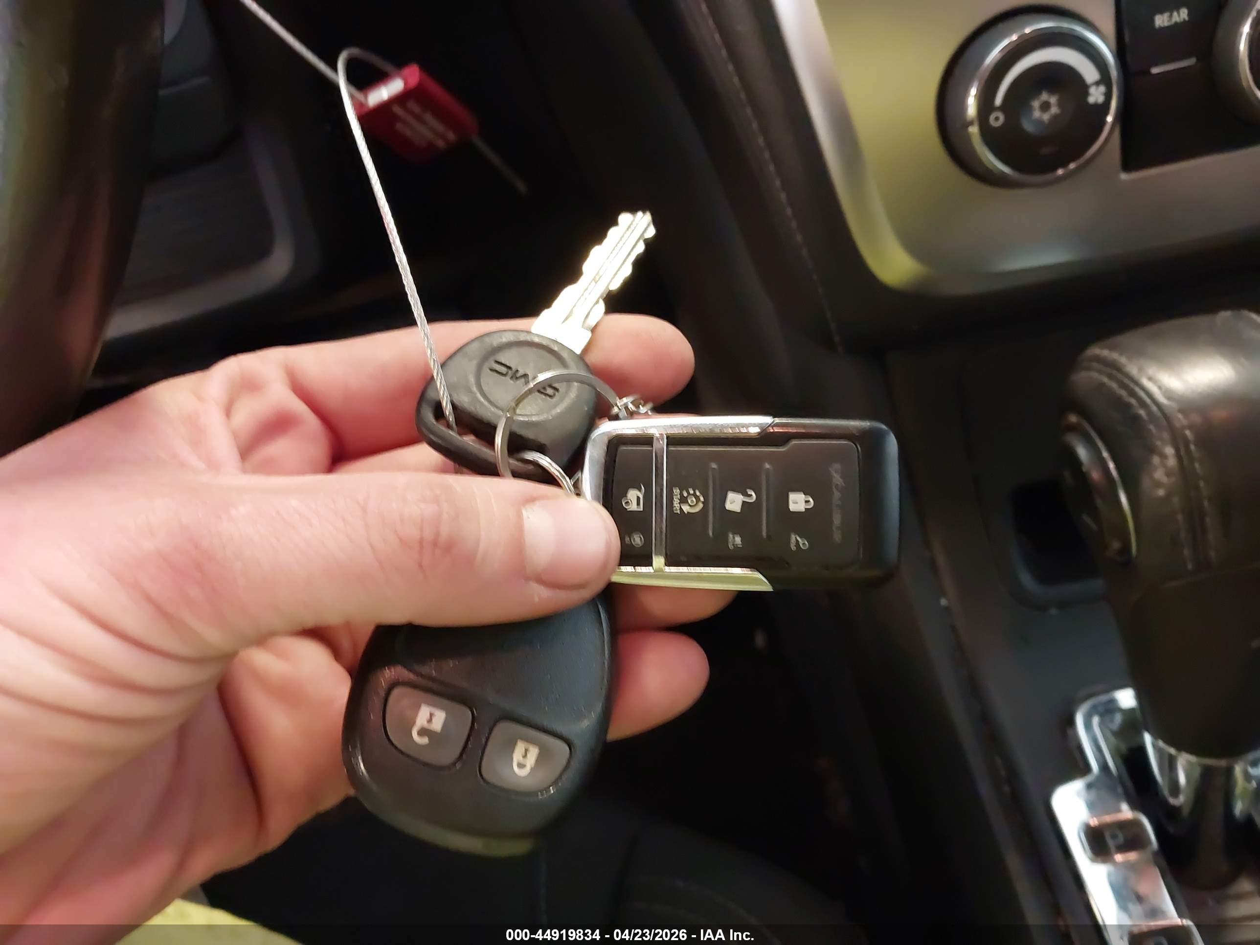 GMC ACADIA image 11