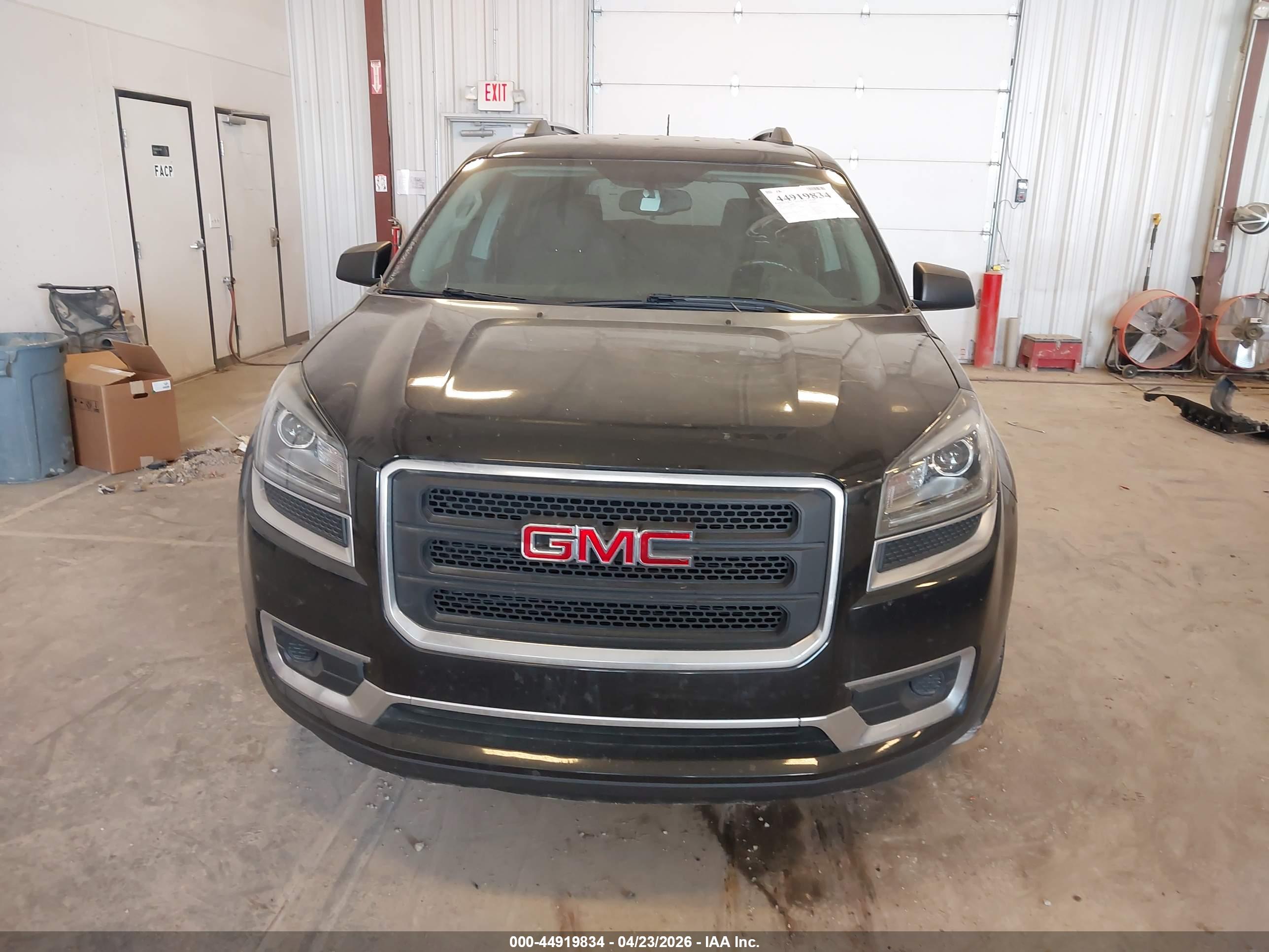 GMC ACADIA image 6