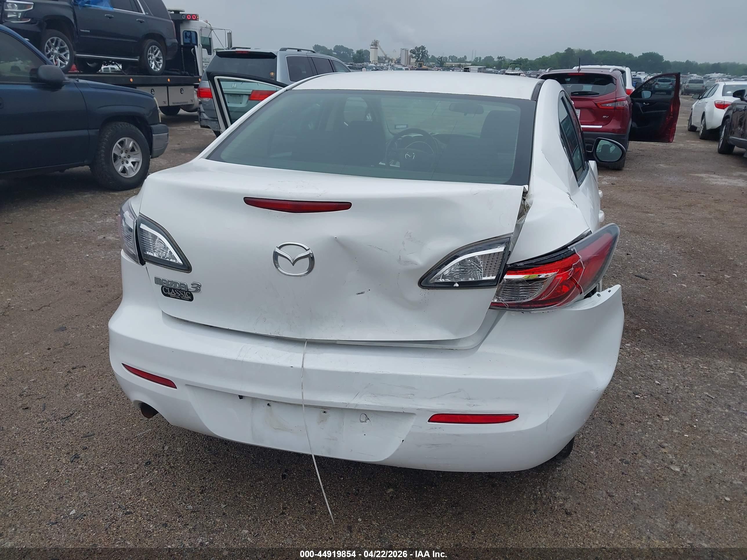 MAZDA MAZDA3 image 6