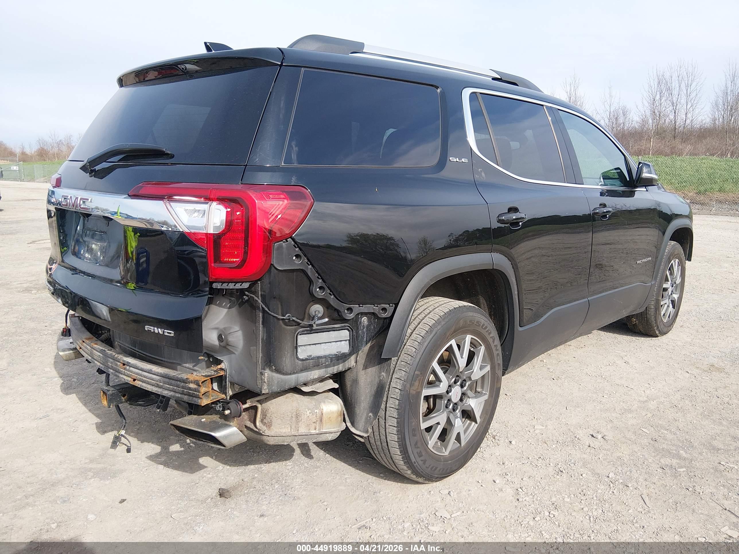 GMC ACADIA image 4