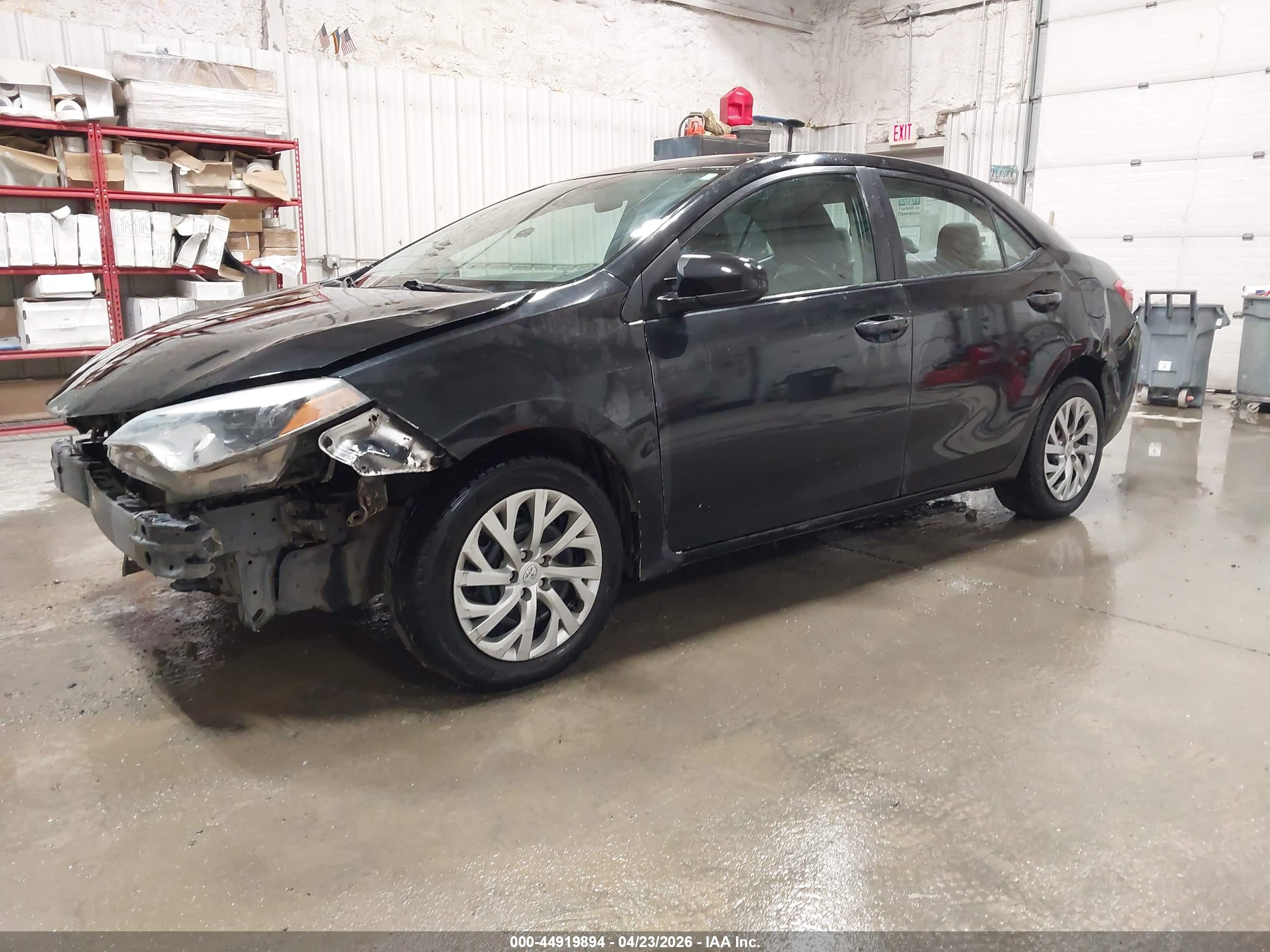 TOYOTA COROLLA image 2