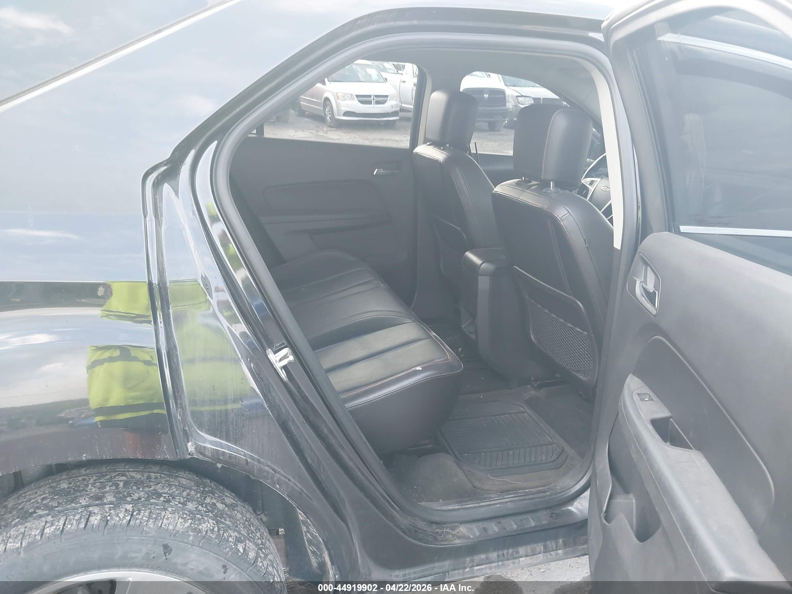 CHEVROLET EQUINOX image 8