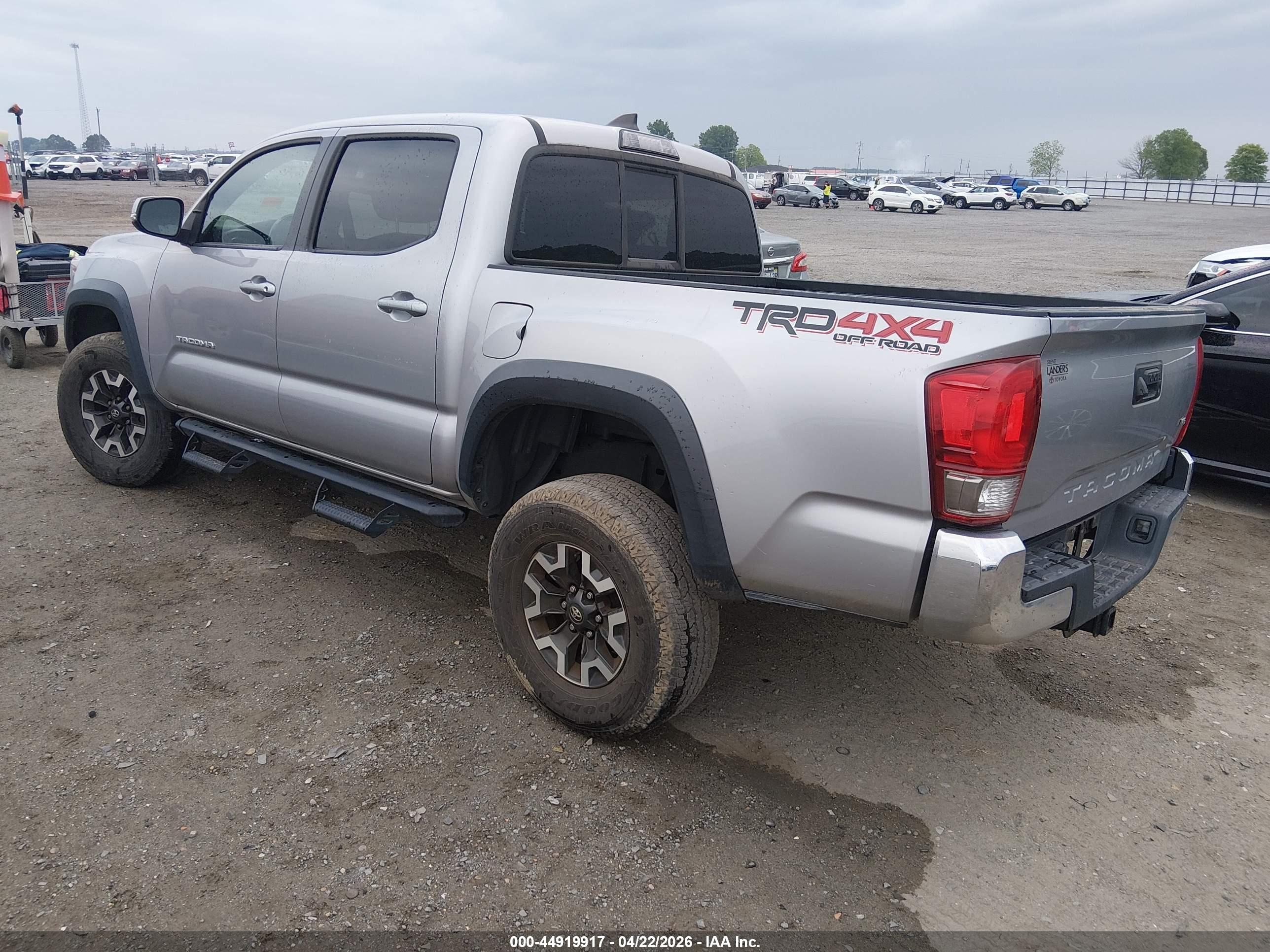 TOYOTA TACOMA image 3