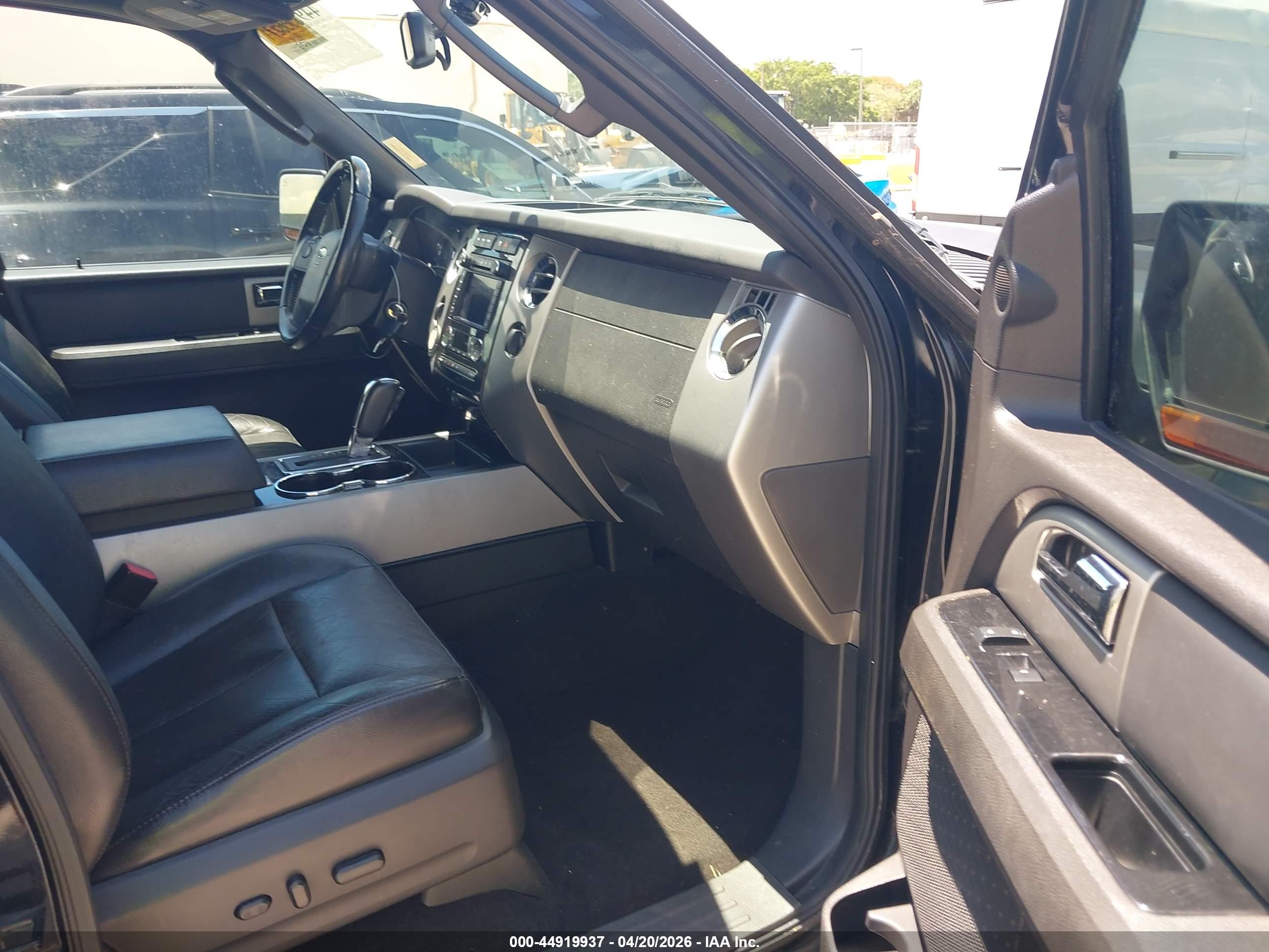 FORD EXPEDITION image 5