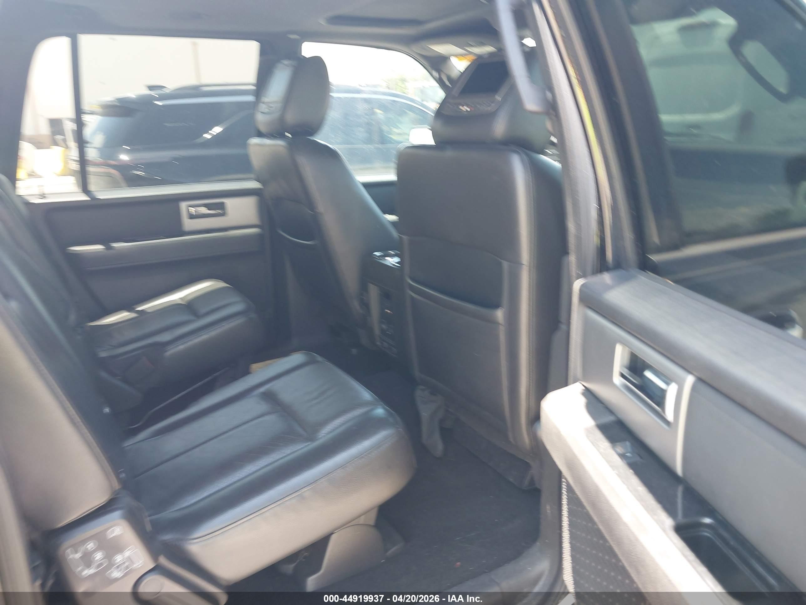 FORD EXPEDITION image 8