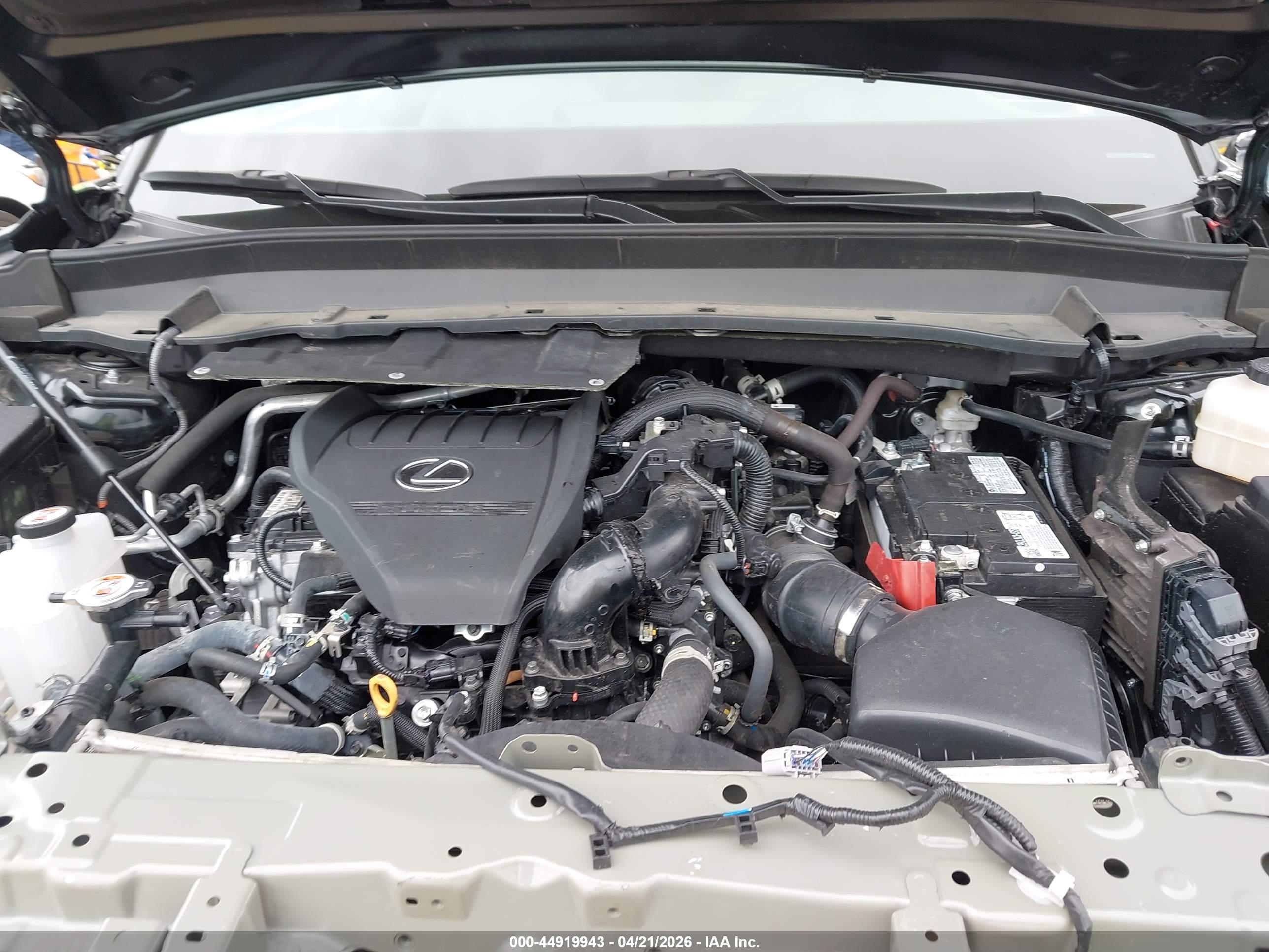 LEXUS TX image 10