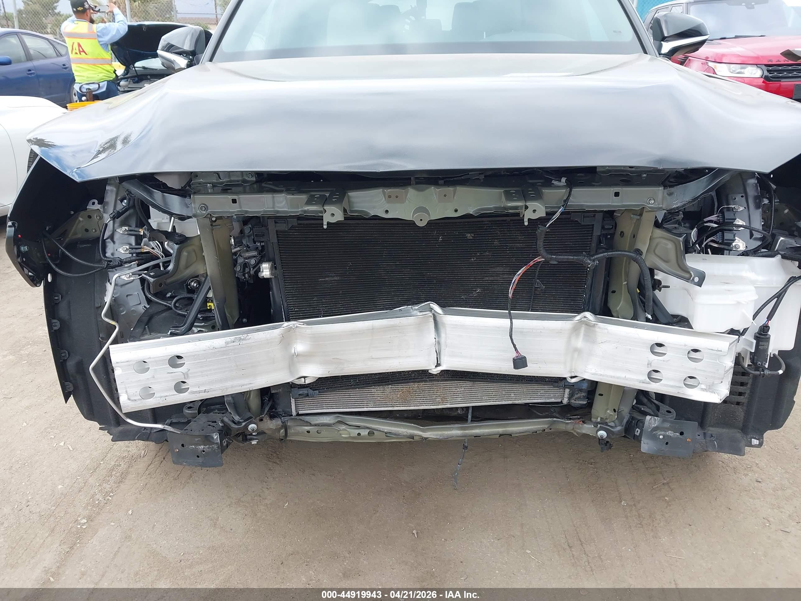 LEXUS TX image 6