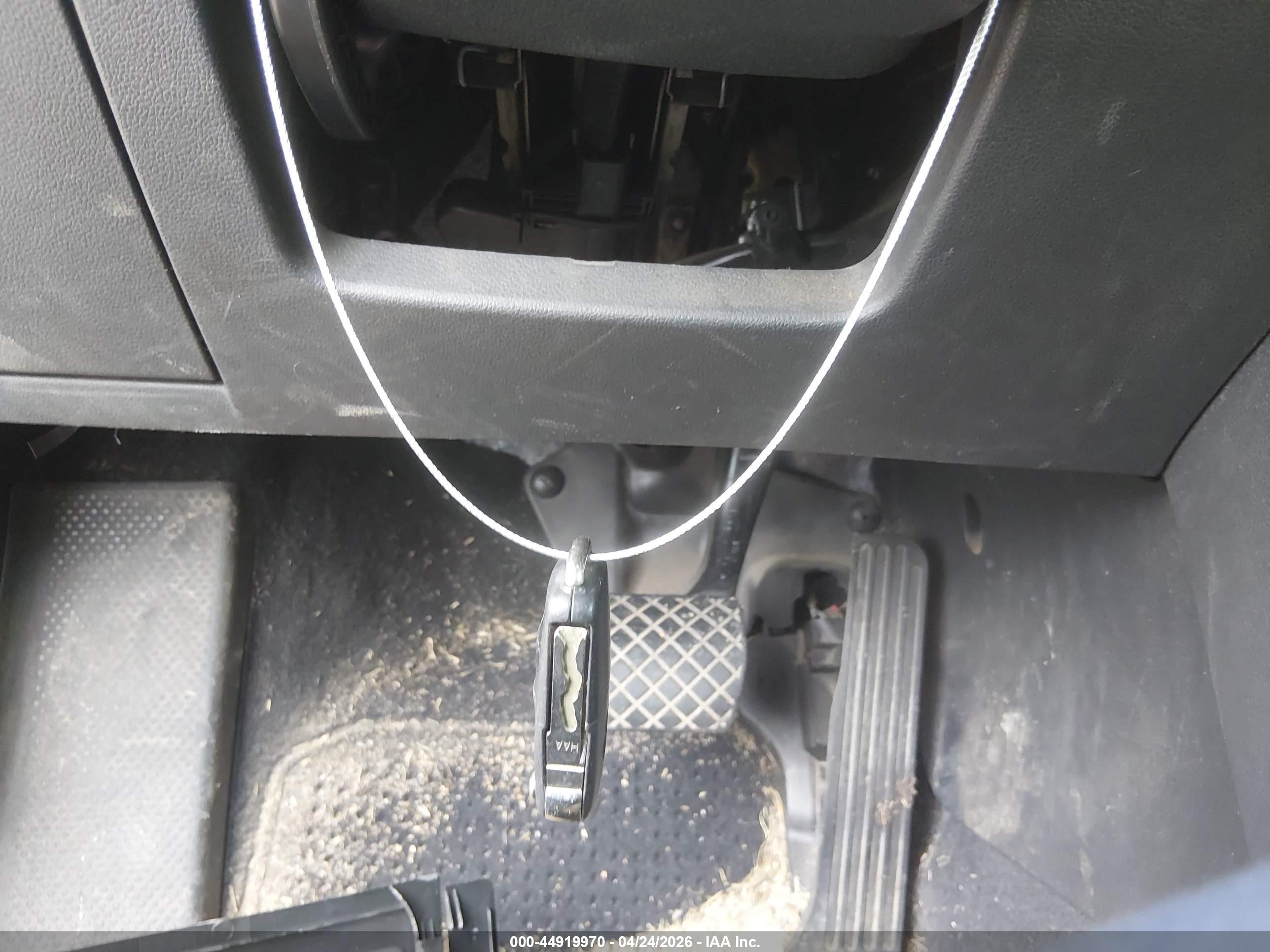 VOLKSWAGEN BEETLE image 11