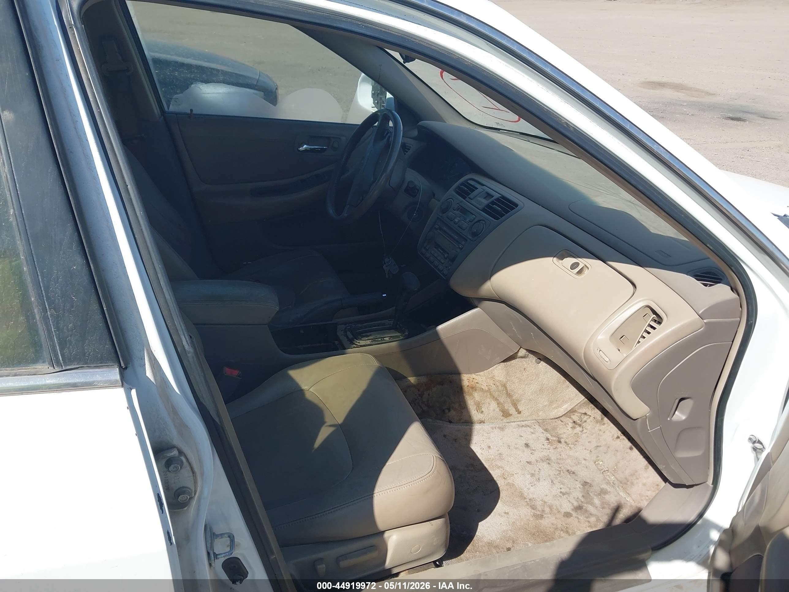 HONDA ACCORD image 5