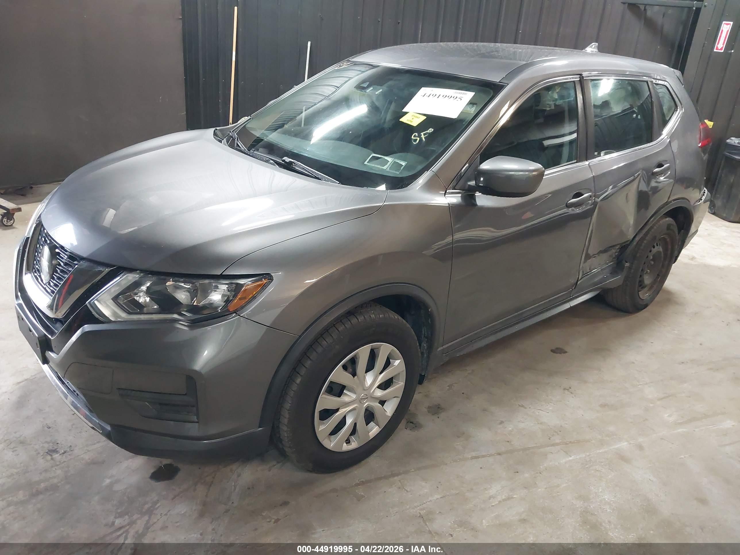 NISSAN ROGUE image 2