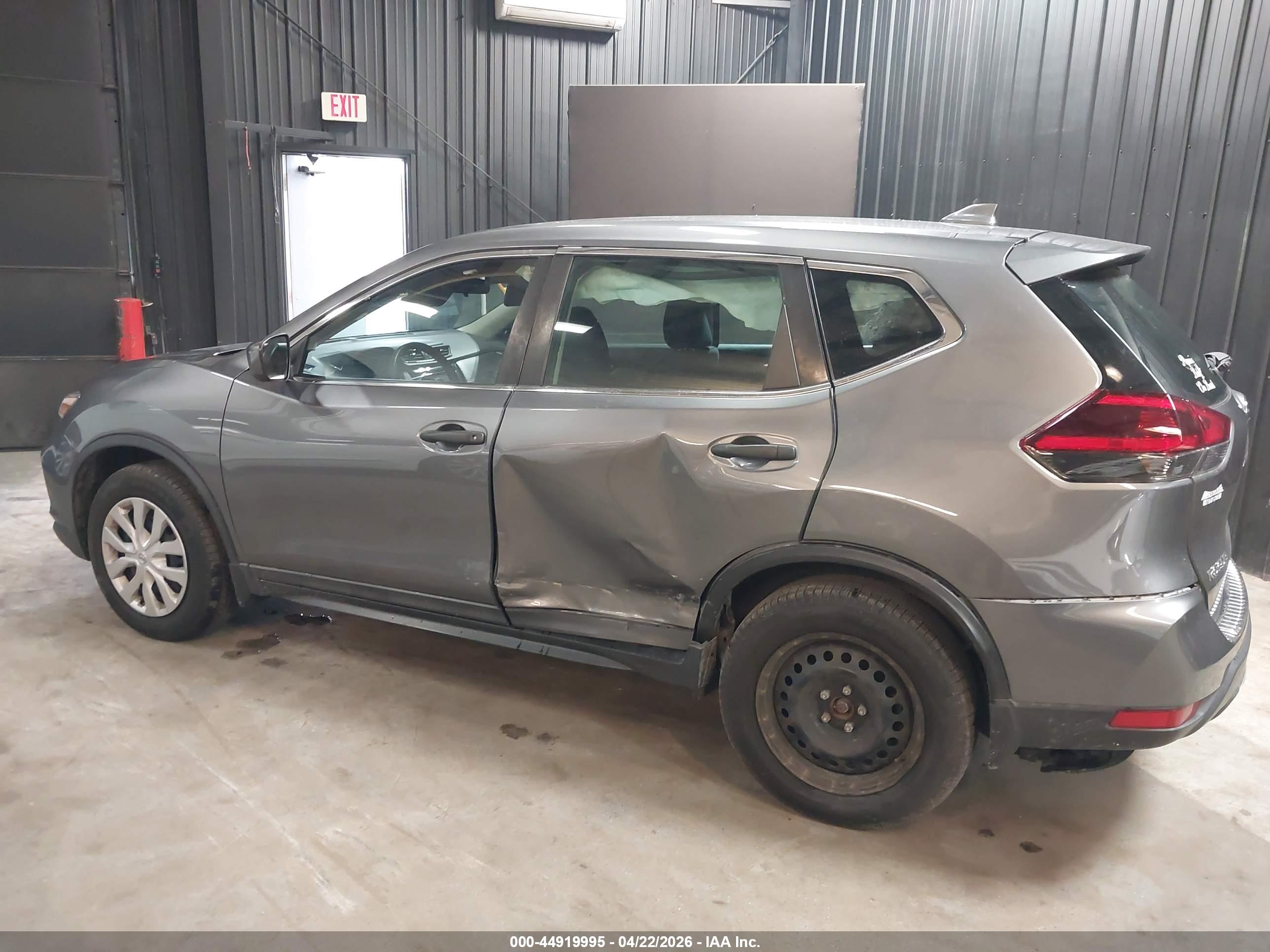 NISSAN ROGUE image 6