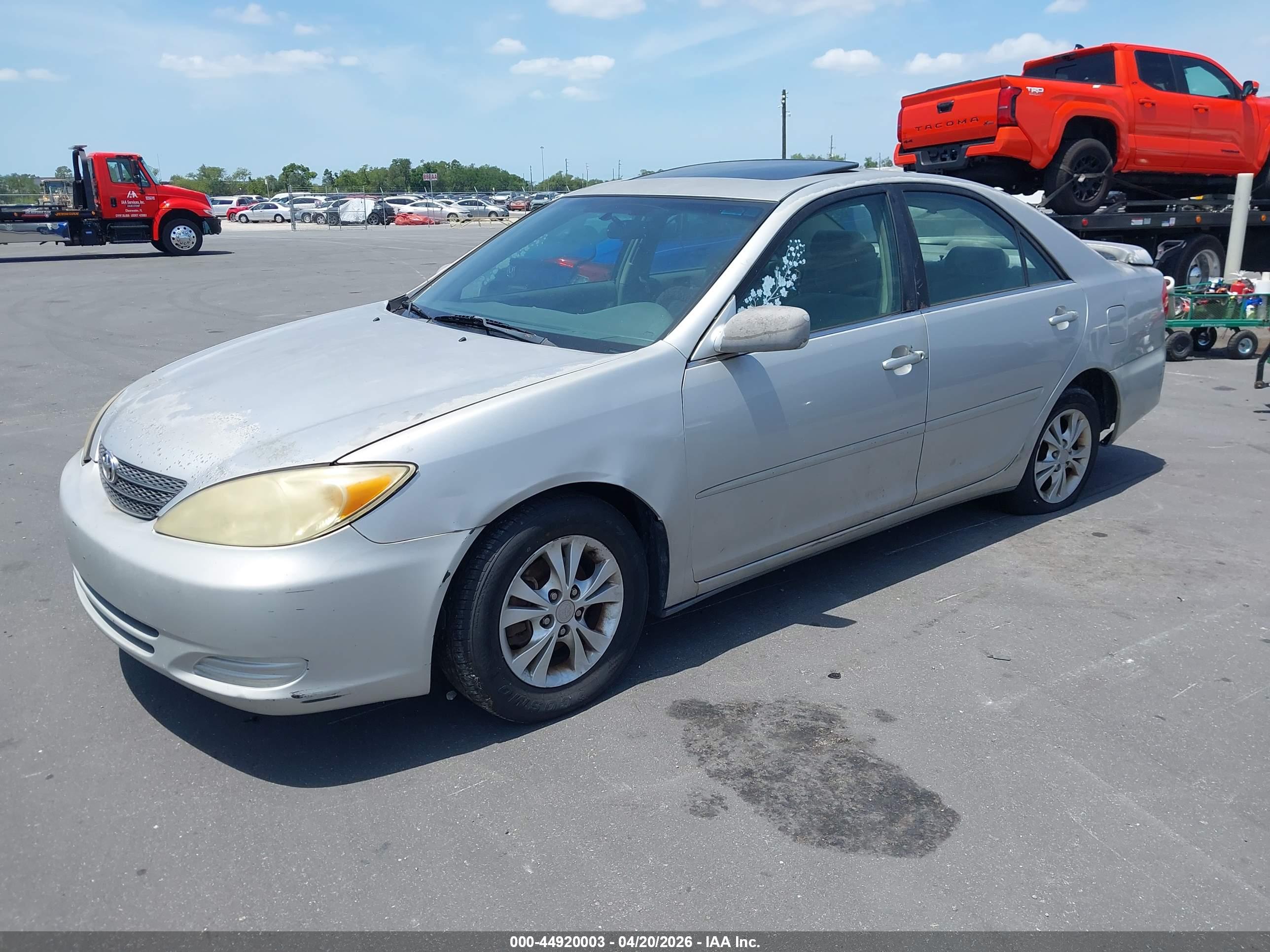 TOYOTA CAMRY image 2