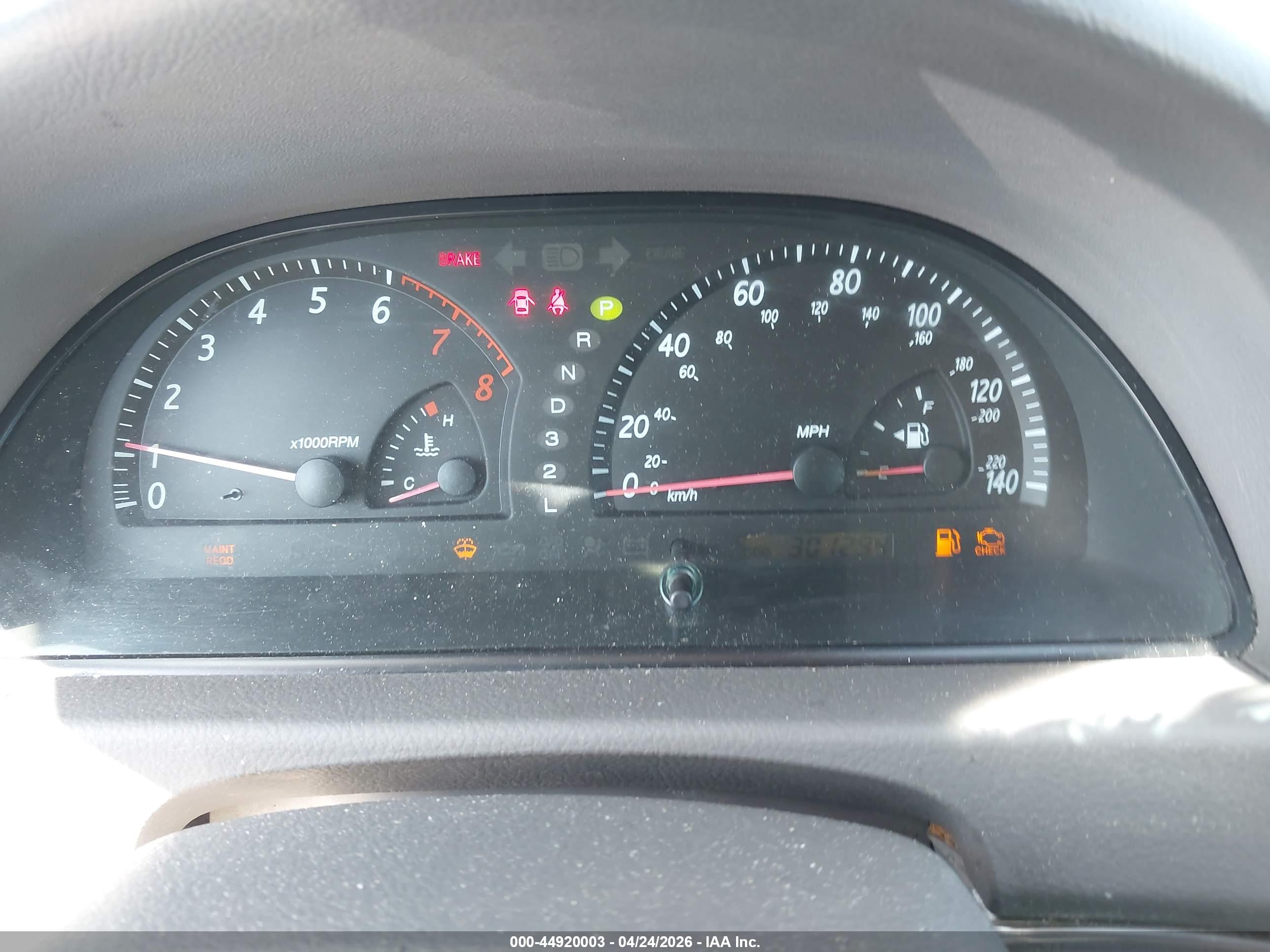 TOYOTA CAMRY image 7