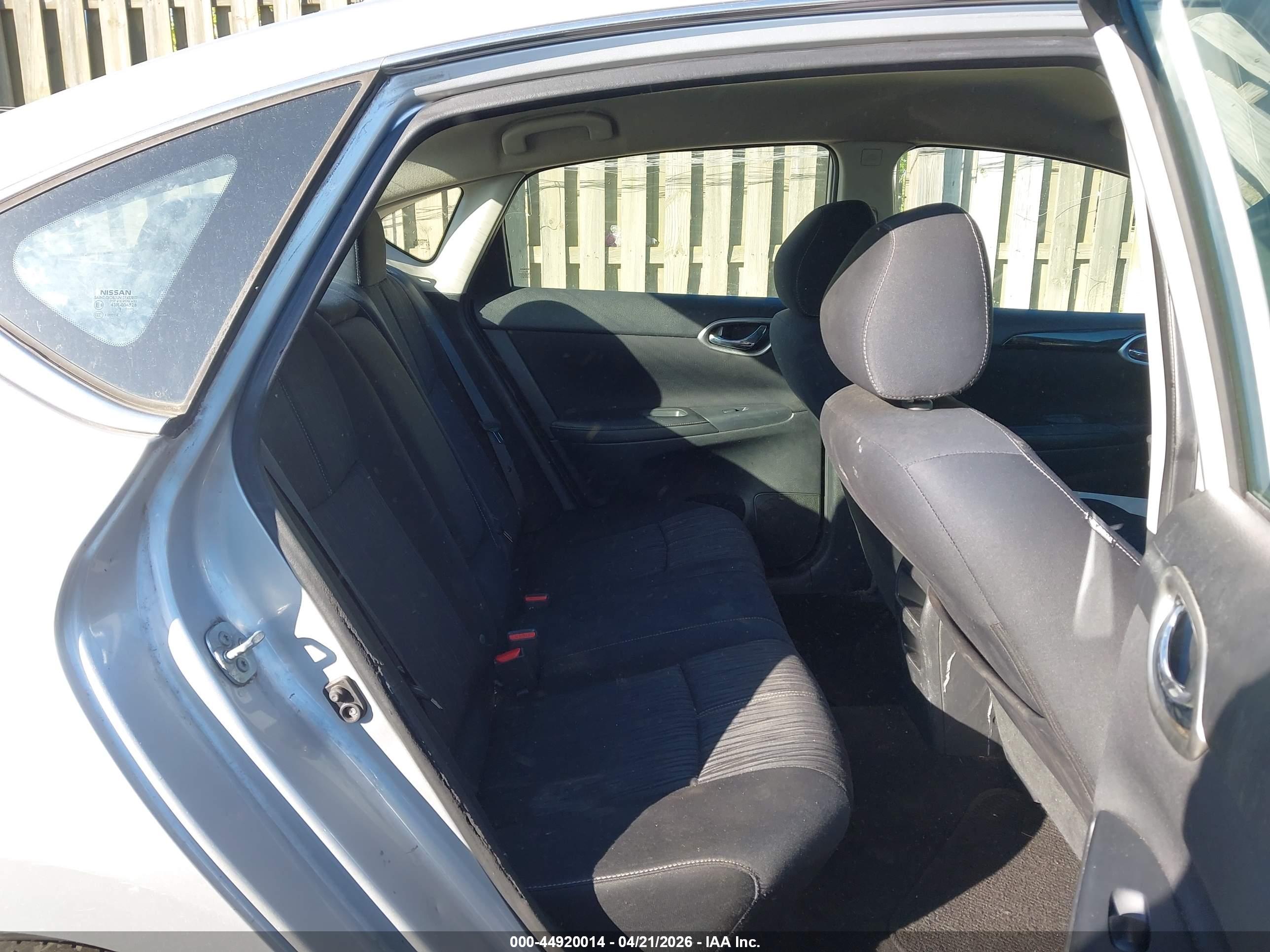 NISSAN SENTRA image 8