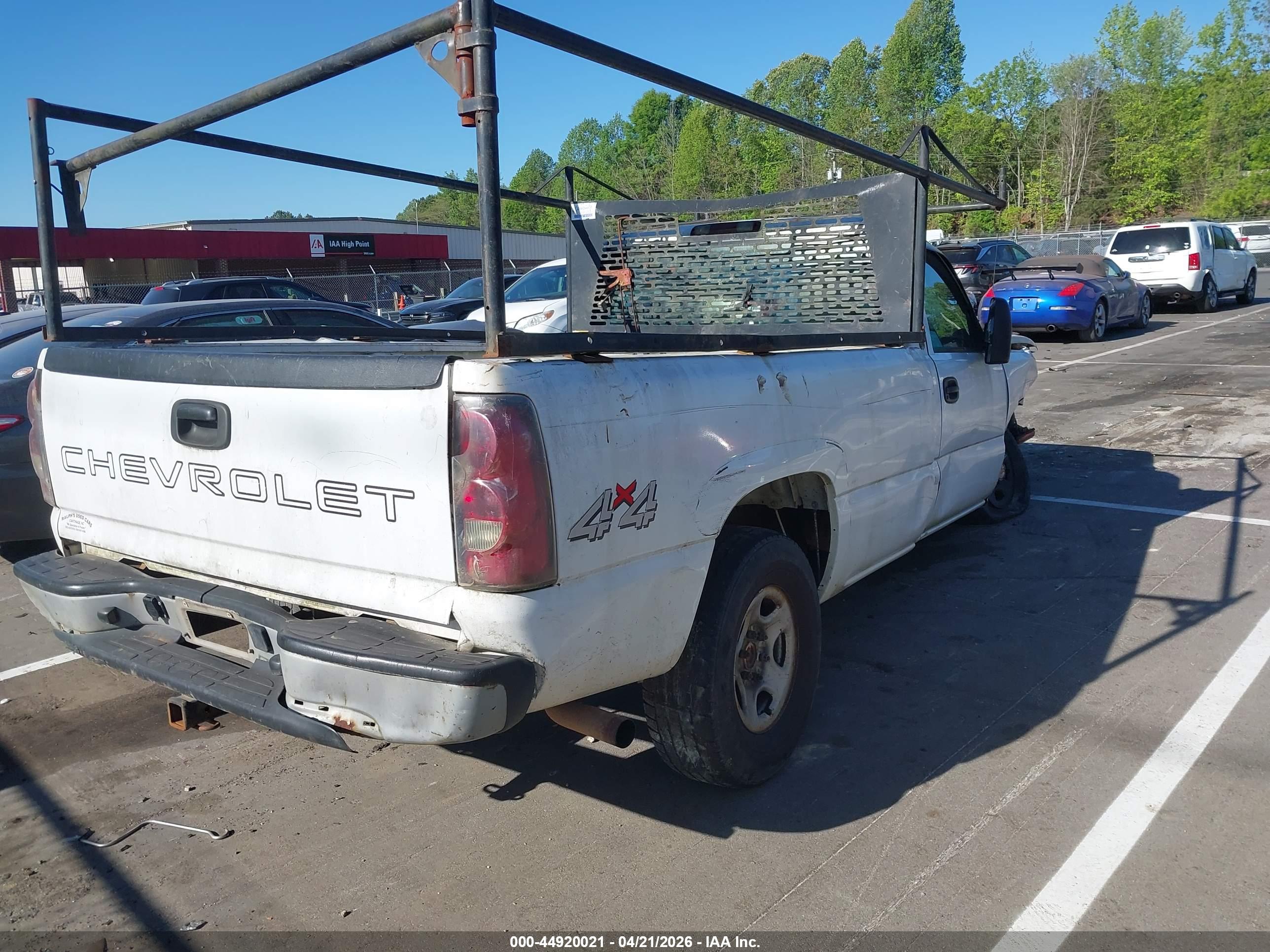 CHEVROLET SILVERADO image 4