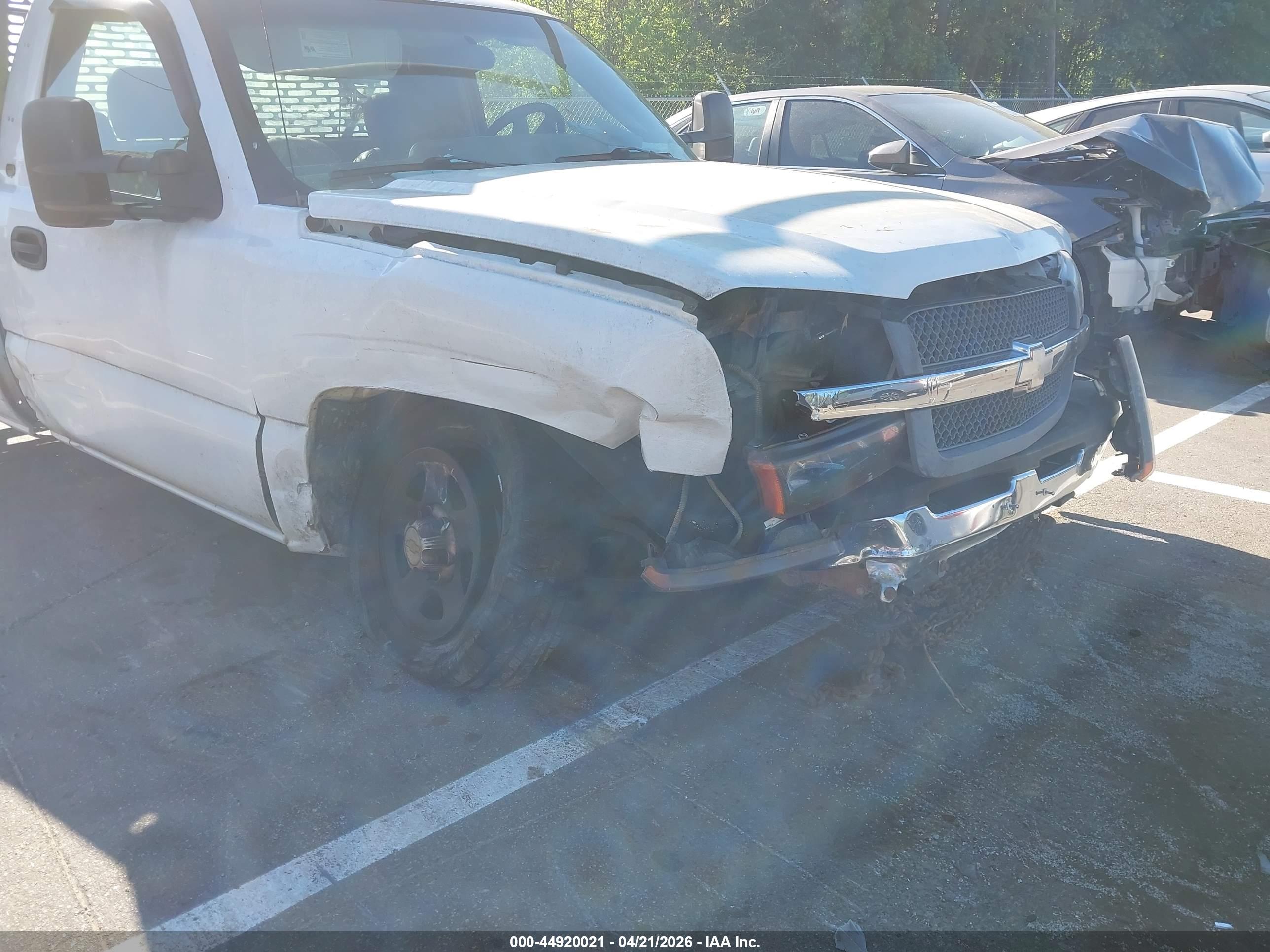 CHEVROLET SILVERADO image 6