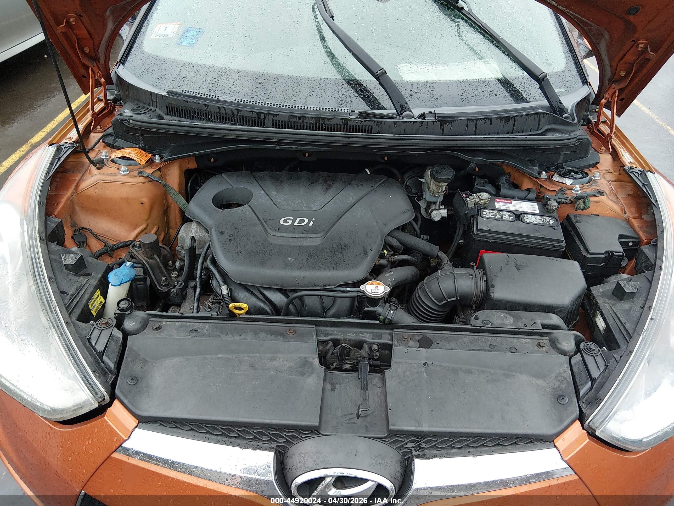 HYUNDAI VELOSTER image 10