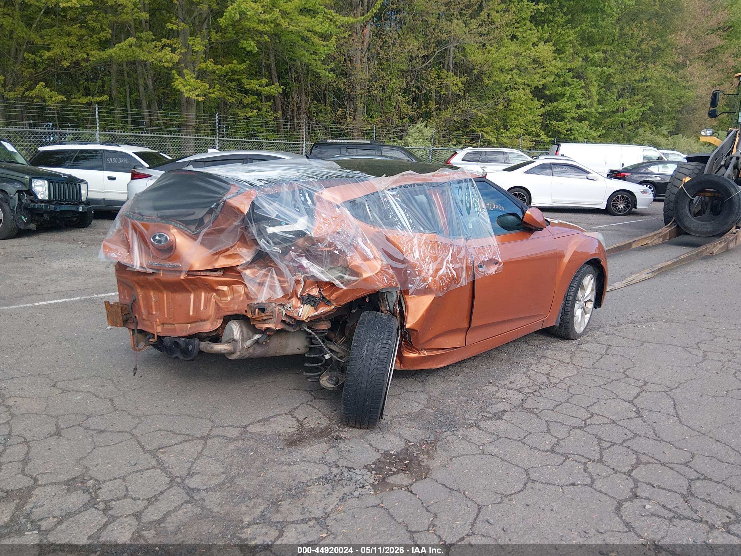 HYUNDAI VELOSTER image 4
