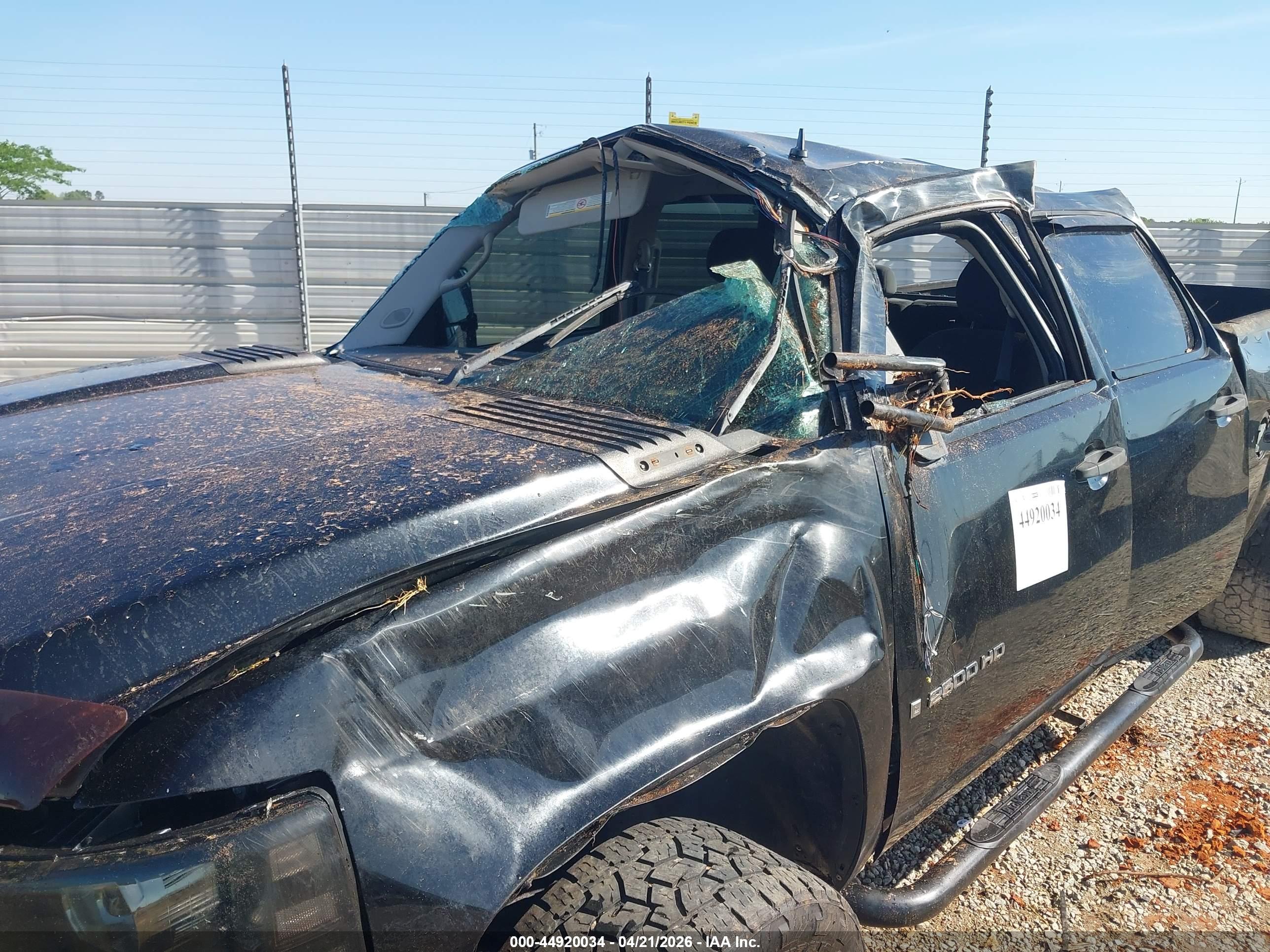 CHEVROLET SILVERADO image 6